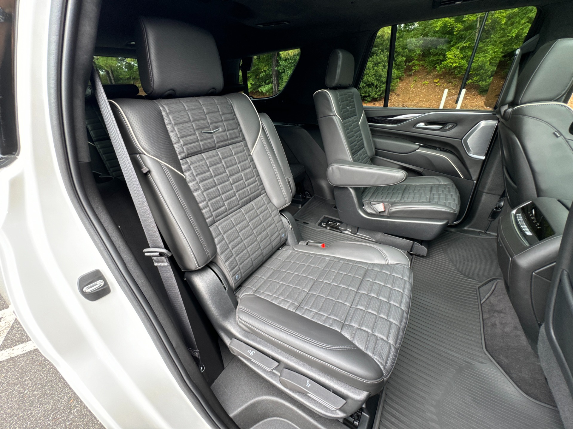 Used 2023 Cadillac Escalade AWD V-Series SUPERCRUISE / ONYX PKG / 22IN WHEELS for sale Sold at Formula Imports in Charlotte NC 28227 55