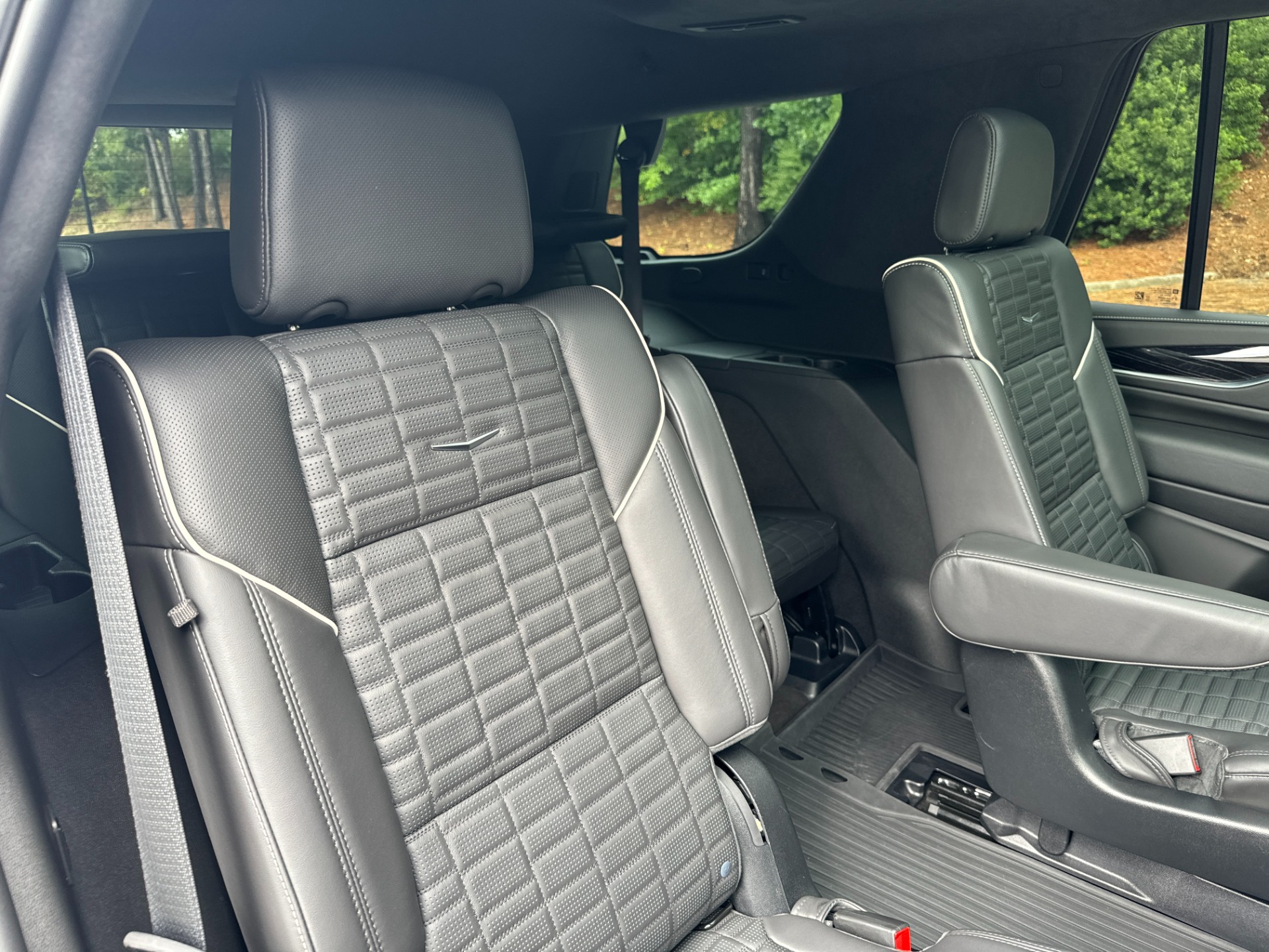 Used 2023 Cadillac Escalade AWD V-Series SUPERCRUISE / ONYX PKG / 22IN WHEELS for sale Sold at Formula Imports in Charlotte NC 28227 56