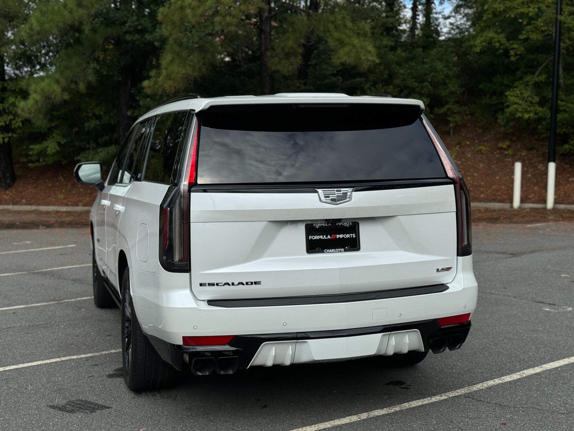 Used 2023 Cadillac Escalade AWD V-Series SUPERCRUISE / ONYX PKG / 22IN WHEELS for sale Sold at Formula Imports in Charlotte NC 28227 9