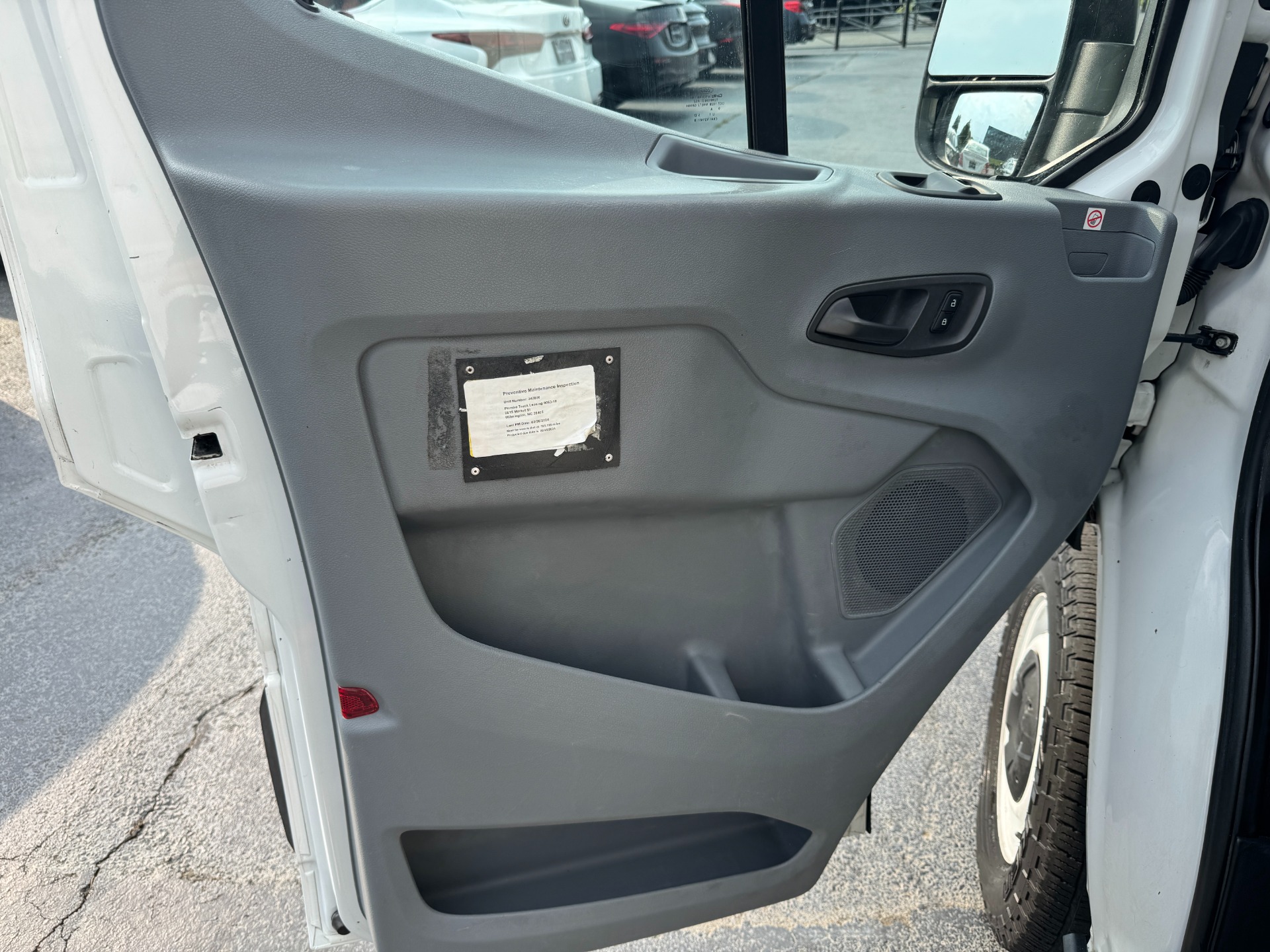 Used 2019 Ford Transit Van HIGH ROOF//PREF PKG//CRUISE CONTROL for sale Sold at Formula Imports in Charlotte NC 28227 17