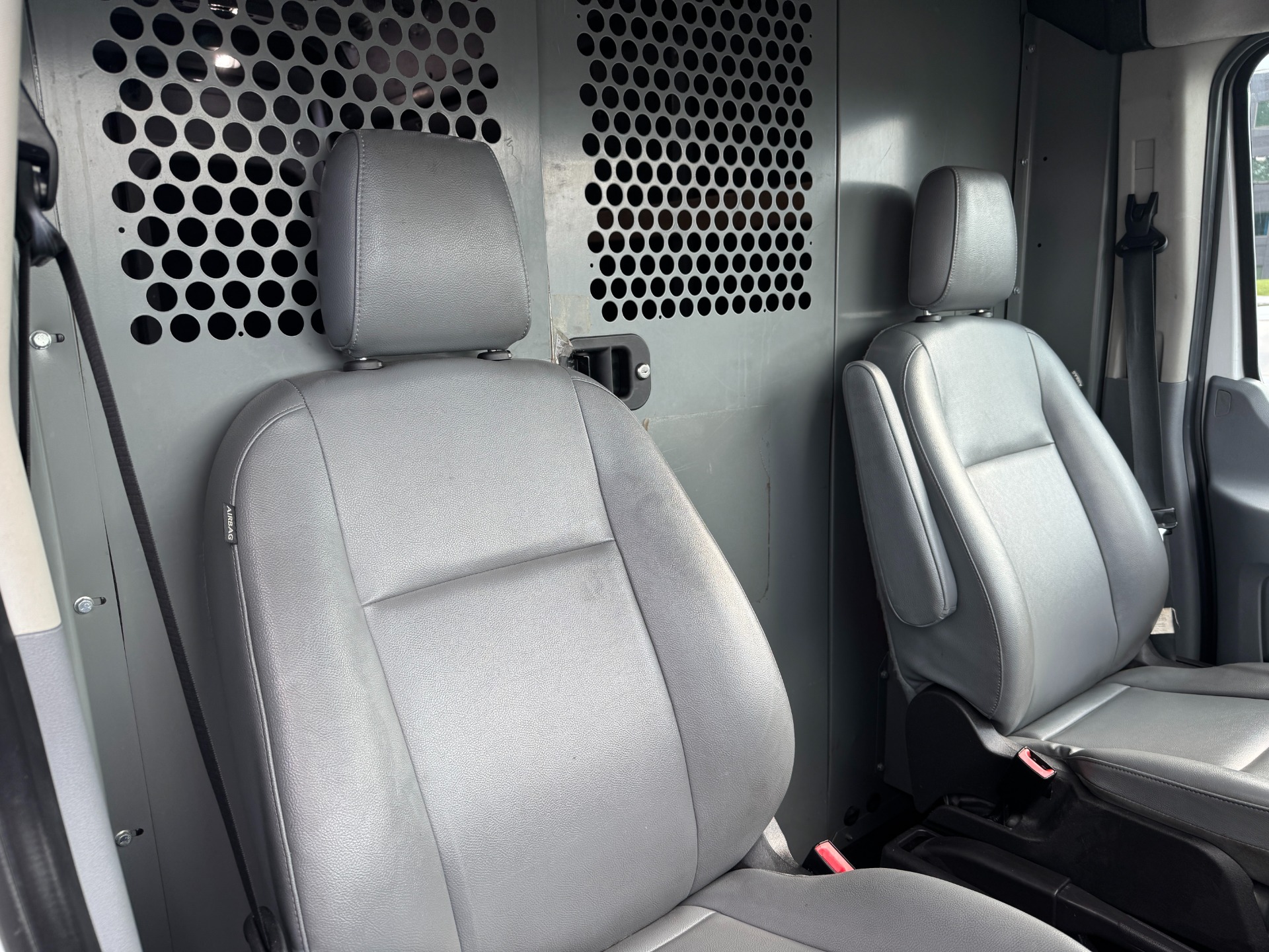 Used 2019 Ford Transit Van HIGH ROOF//PREF PKG//CRUISE CONTROL for sale Sold at Formula Imports in Charlotte NC 28227 33