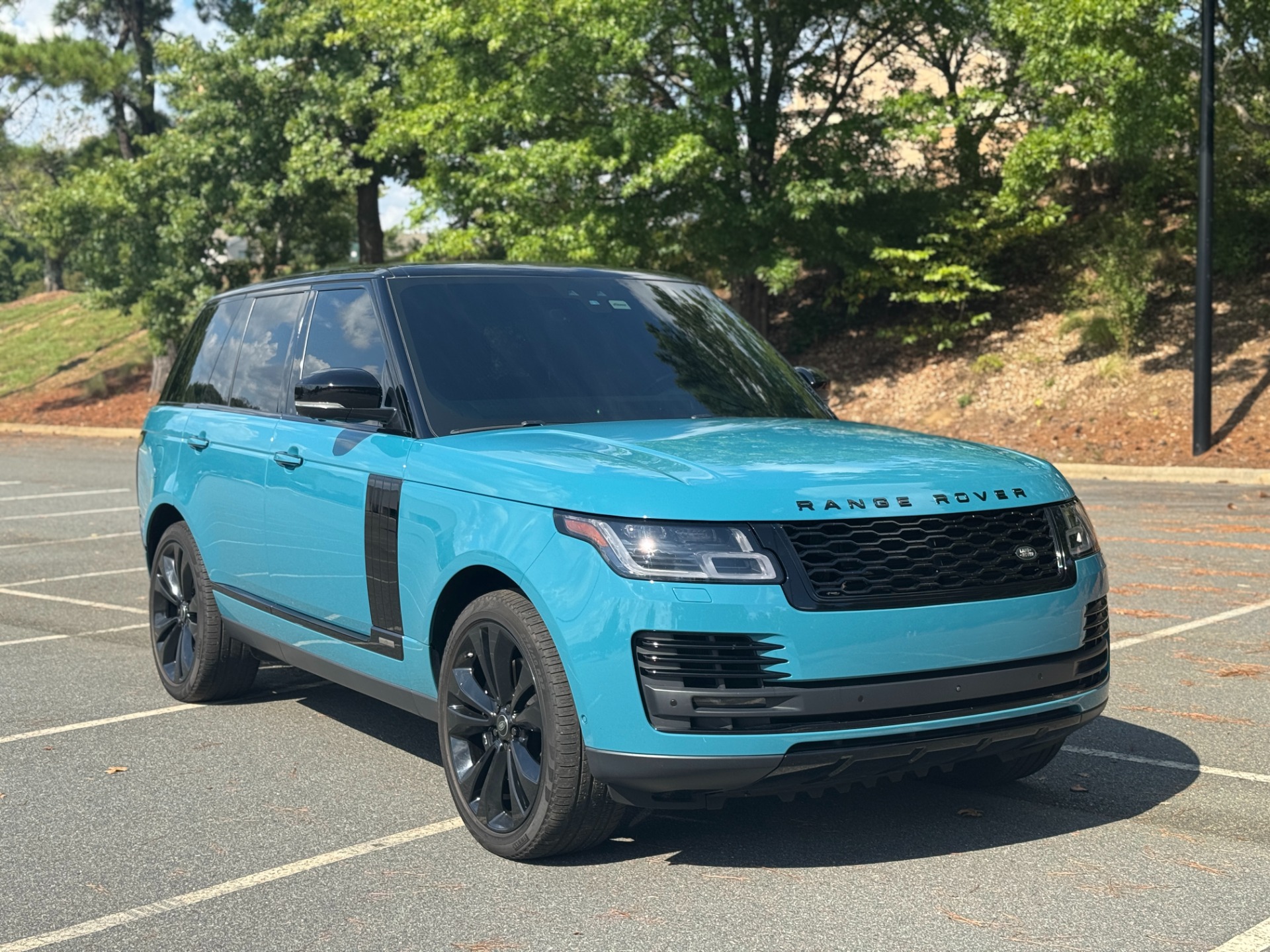 Used 2021 Land Rover Range Rover Fifty 50TH EDITION / SWB / 22IN WHEELS / ARUBA METALLIC for sale Sold at Formula Imports in Charlotte NC 28227 16