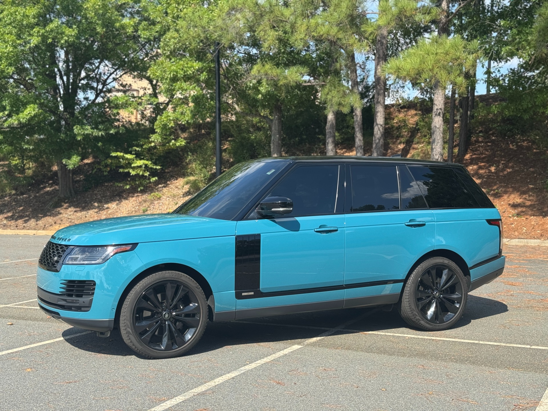Used 2021 Land Rover Range Rover Fifty 50TH EDITION / SWB / 22IN WHEELS / ARUBA METALLIC for sale Sold at Formula Imports in Charlotte NC 28227 5
