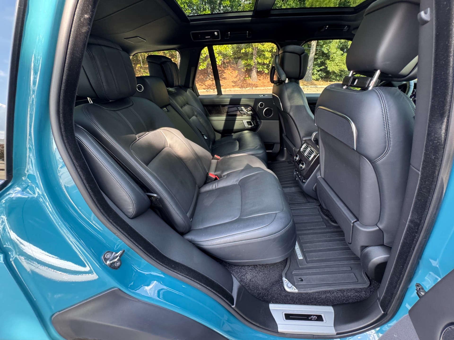 Used 2021 Land Rover Range Rover Fifty 50TH EDITION / SWB / 22IN WHEELS / ARUBA METALLIC for sale Sold at Formula Imports in Charlotte NC 28227 54