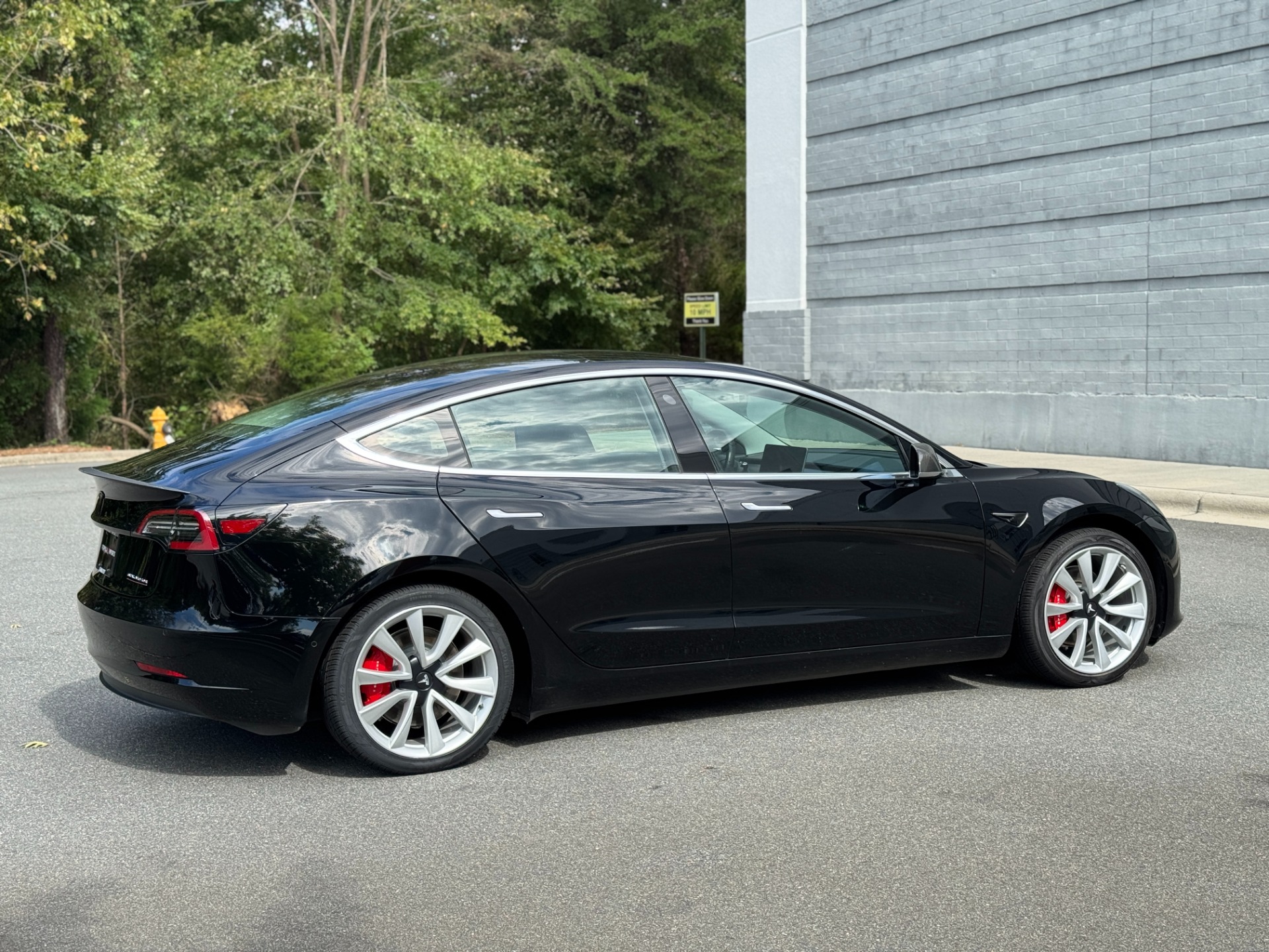 Used 2018 Tesla Model 3 Long Range Battery Long Range Battery for sale Sold at Formula Imports in Charlotte NC 28227 13