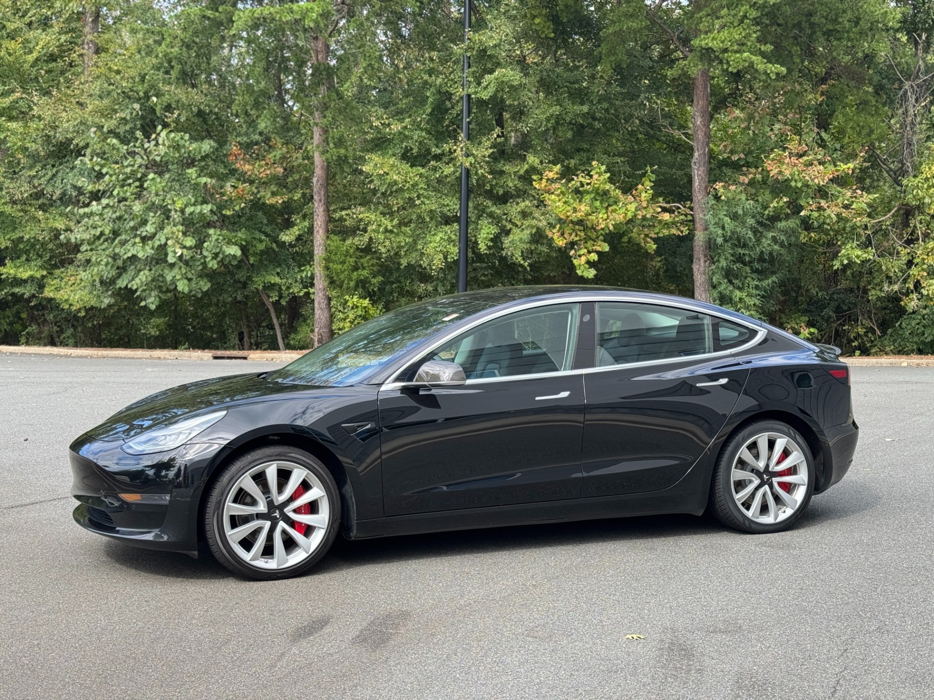 Used 2018 Tesla Model 3 Long Range Battery Long Range Battery for sale Sold at Formula Imports in Charlotte NC 28227 5