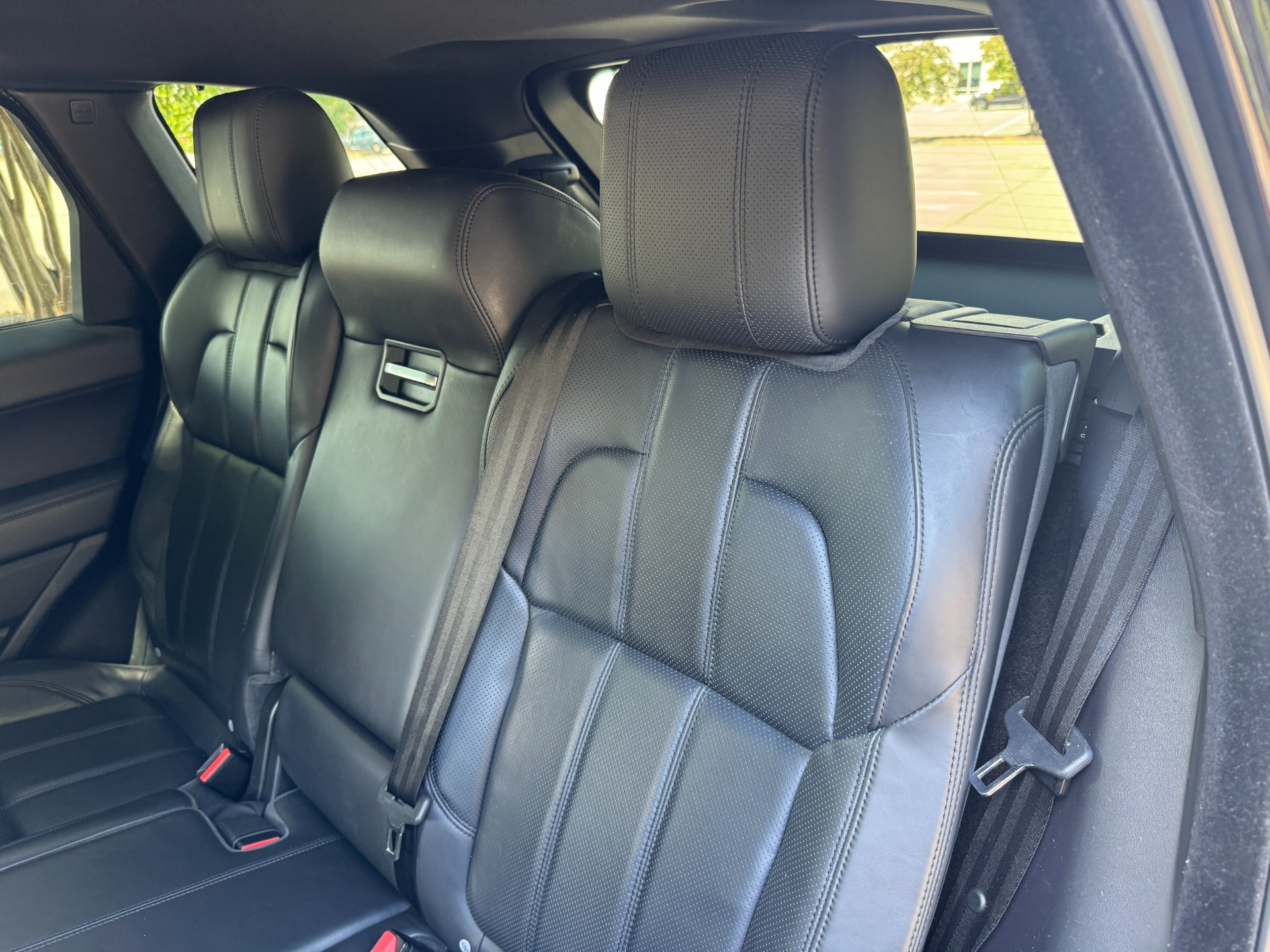 Used 2017 Land Rover Range Rover Sport HSE PANORAMIC ROOF / SIDE STEPS for sale Sold at Formula Imports in Charlotte NC 28227 37