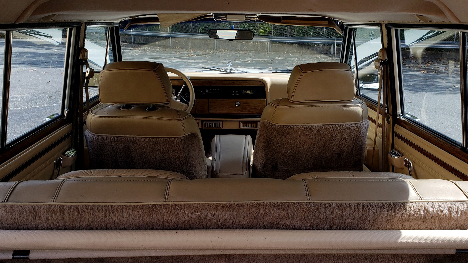 Used 1989 Jeep GRAND WAGONEER 4X4 / SUNROOF / CRUISE / ROOF RACK for sale Sold at Formula Imports in Charlotte NC 28227 11
