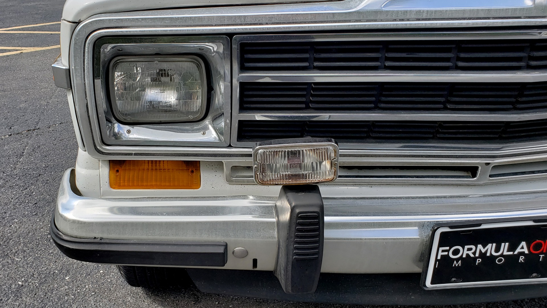 Used 1989 Jeep GRAND WAGONEER 4X4 / SUNROOF / CRUISE / ROOF RACK for sale Sold at Formula Imports in Charlotte NC 28227 15