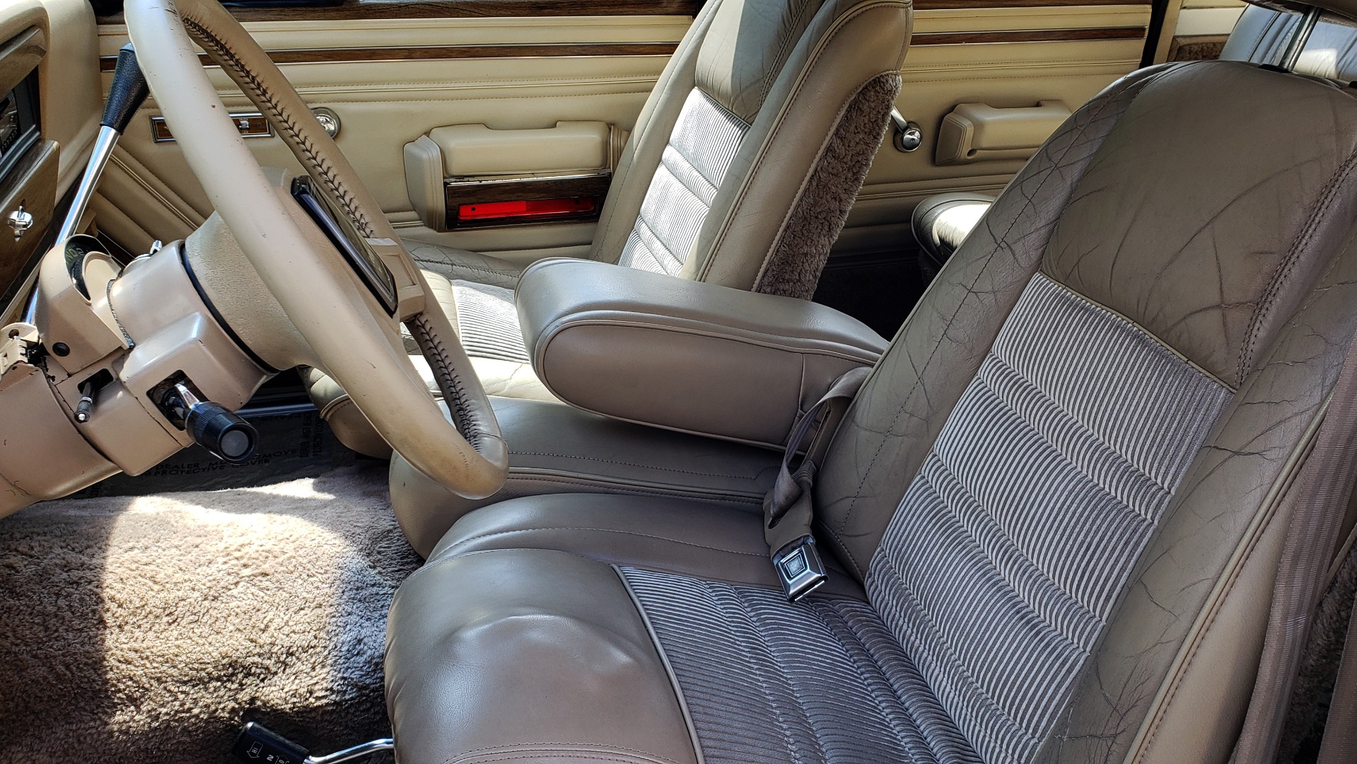 Used 1989 Jeep GRAND WAGONEER 4X4 / SUNROOF / CRUISE / ROOF RACK for sale Sold at Formula Imports in Charlotte NC 28227 30