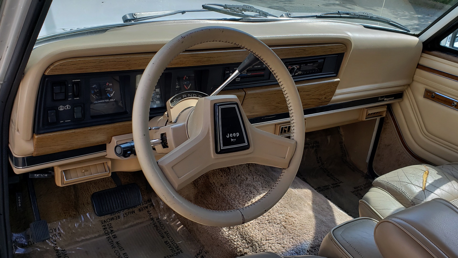 Used 1989 Jeep GRAND WAGONEER 4X4 / SUNROOF / CRUISE / ROOF RACK for sale Sold at Formula Imports in Charlotte NC 28227 31
