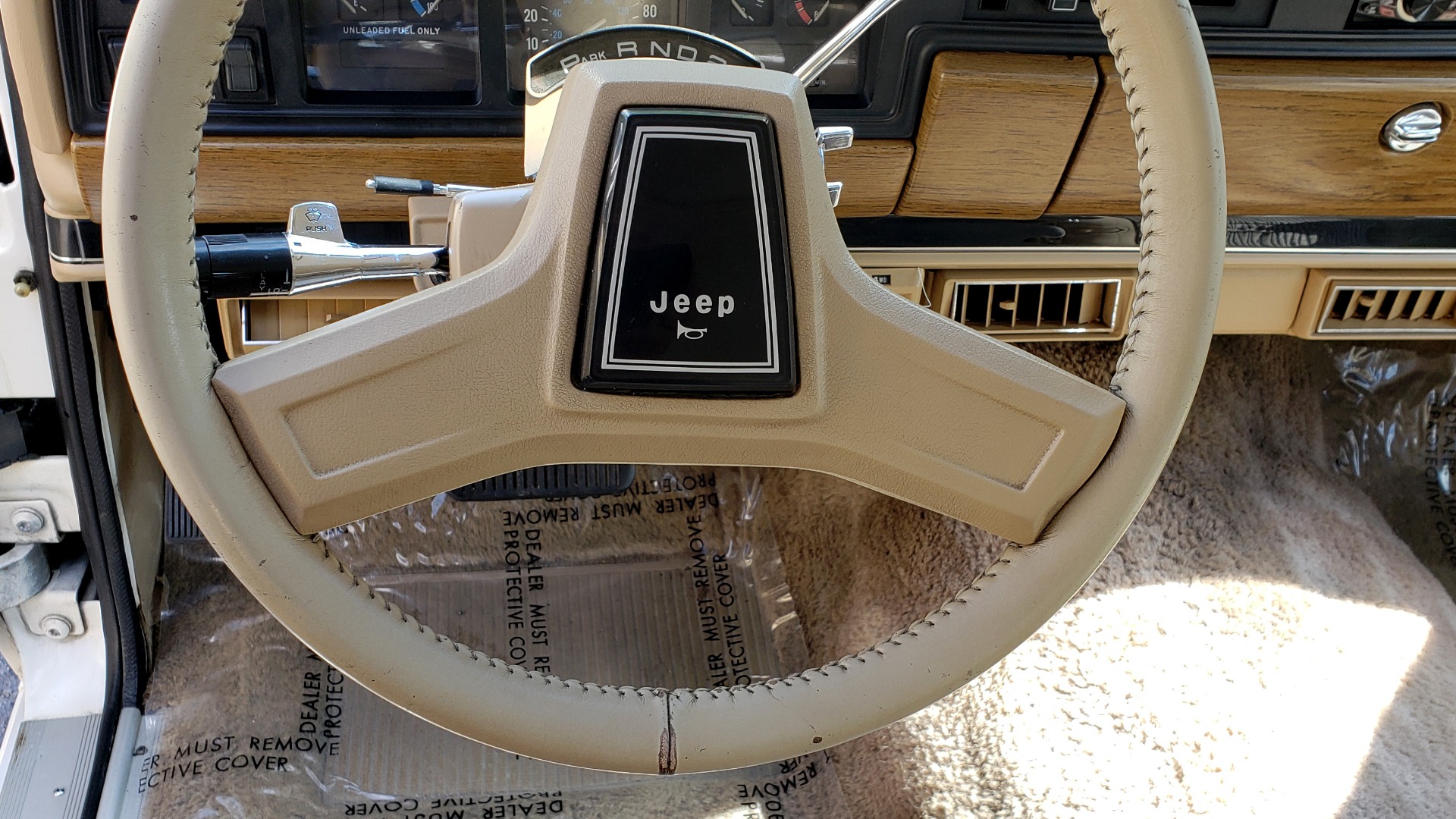 Used 1989 Jeep GRAND WAGONEER 4X4 / SUNROOF / CRUISE / ROOF RACK for sale Sold at Formula Imports in Charlotte NC 28227 33