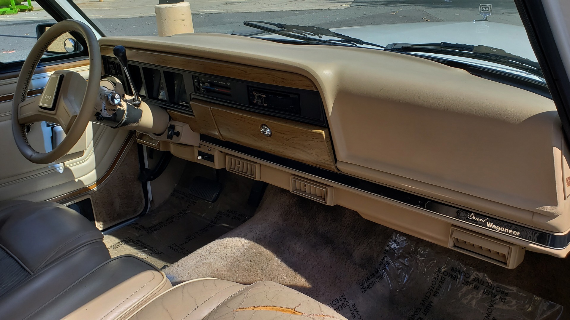Used 1989 Jeep GRAND WAGONEER 4X4 / SUNROOF / CRUISE / ROOF RACK for sale Sold at Formula Imports in Charlotte NC 28227 44