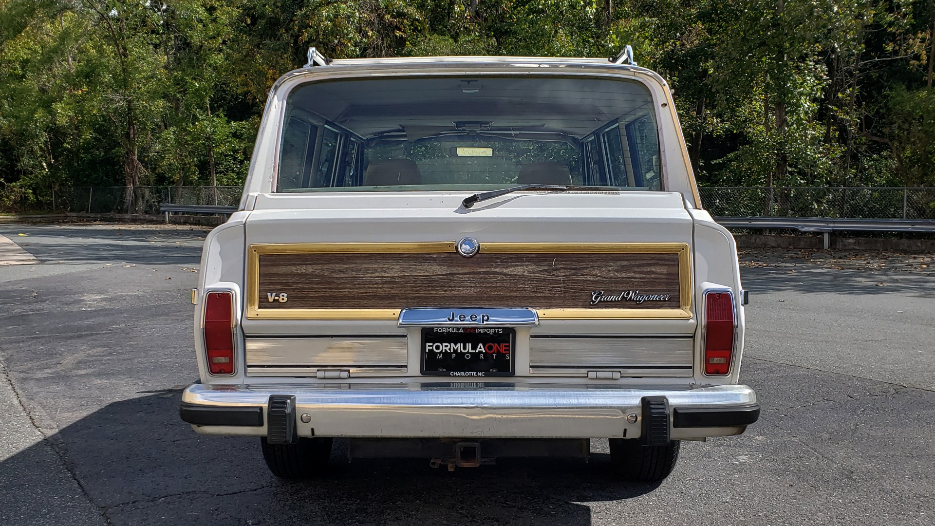 Used 1989 Jeep GRAND WAGONEER 4X4 / SUNROOF / CRUISE / ROOF RACK for sale Sold at Formula Imports in Charlotte NC 28227 5
