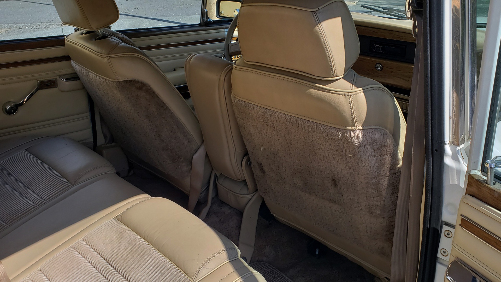 Used 1989 Jeep GRAND WAGONEER 4X4 / SUNROOF / CRUISE / ROOF RACK for sale Sold at Formula Imports in Charlotte NC 28227 54