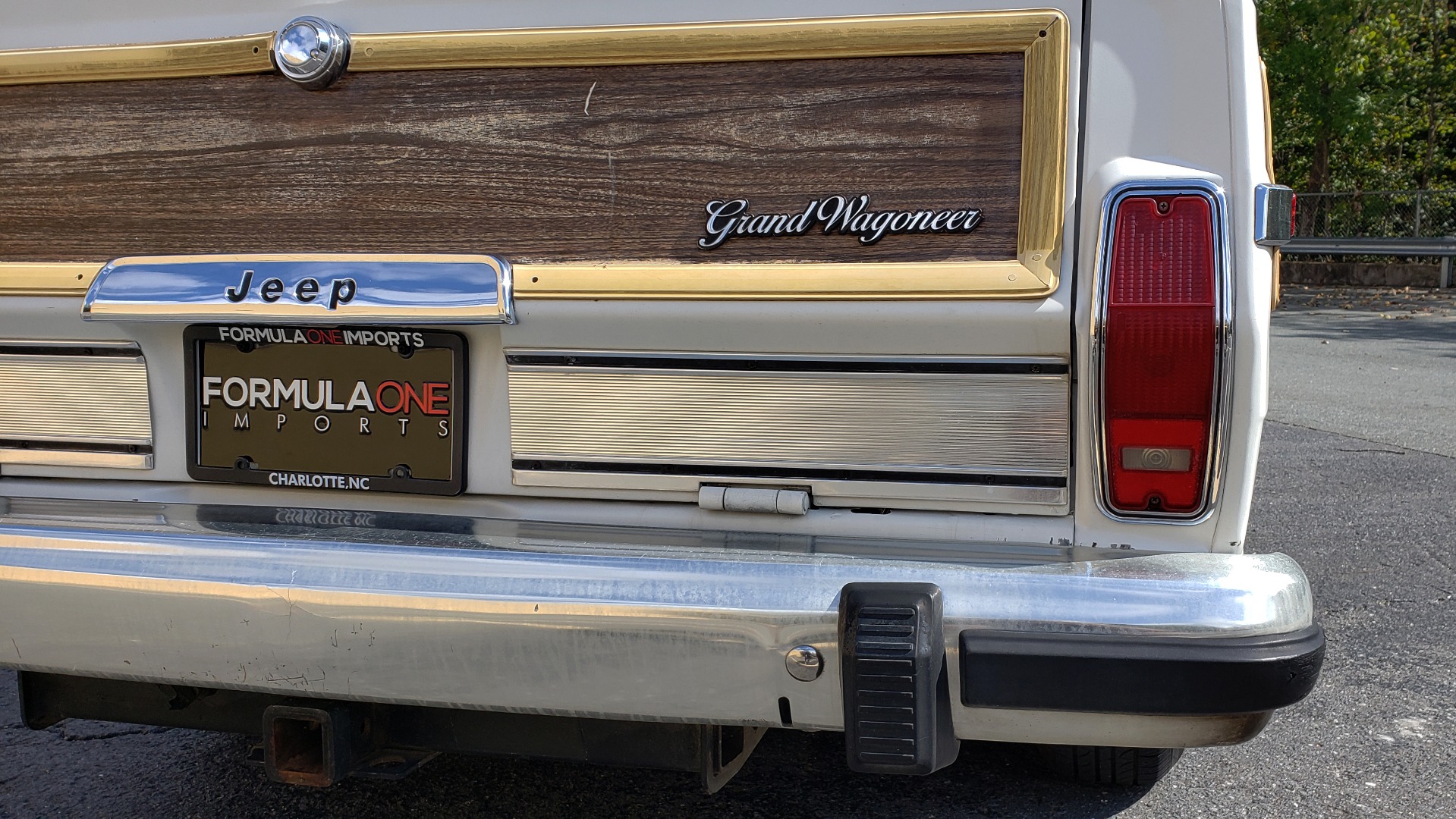 Used 1989 Jeep GRAND WAGONEER 4X4 / SUNROOF / CRUISE / ROOF RACK for sale Sold at Formula Imports in Charlotte NC 28227 8