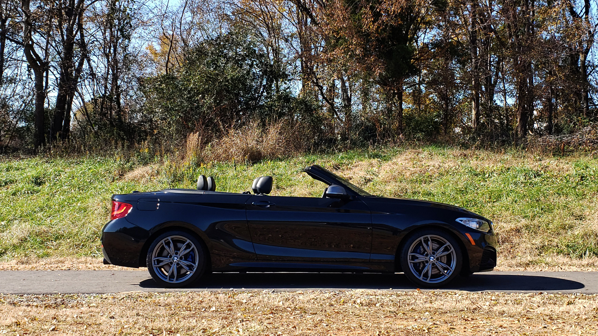 Used 2016 BMW 2 SERIES M235i CONV / DRVR ASST PLUS / TECH / HTD STS / H/K SOUND for sale Sold at Formula Imports in Charlotte NC 28227 19