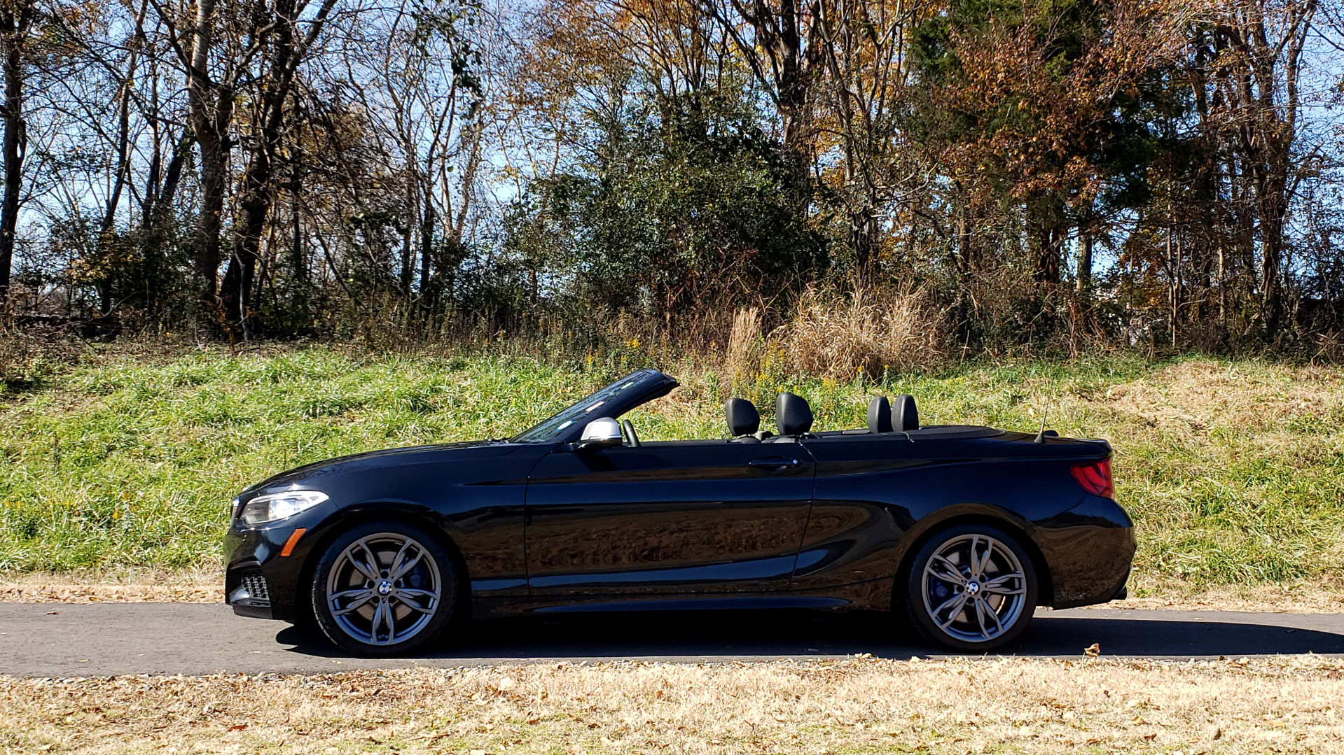 Used 2016 BMW 2 SERIES M235i CONV / DRVR ASST PLUS / TECH / HTD STS / H/K SOUND for sale Sold at Formula Imports in Charlotte NC 28227 3
