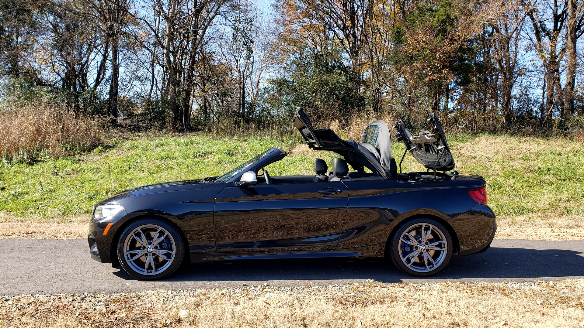 Used 2016 BMW 2 SERIES M235i CONV / DRVR ASST PLUS / TECH / HTD STS / H/K SOUND for sale Sold at Formula Imports in Charlotte NC 28227 7