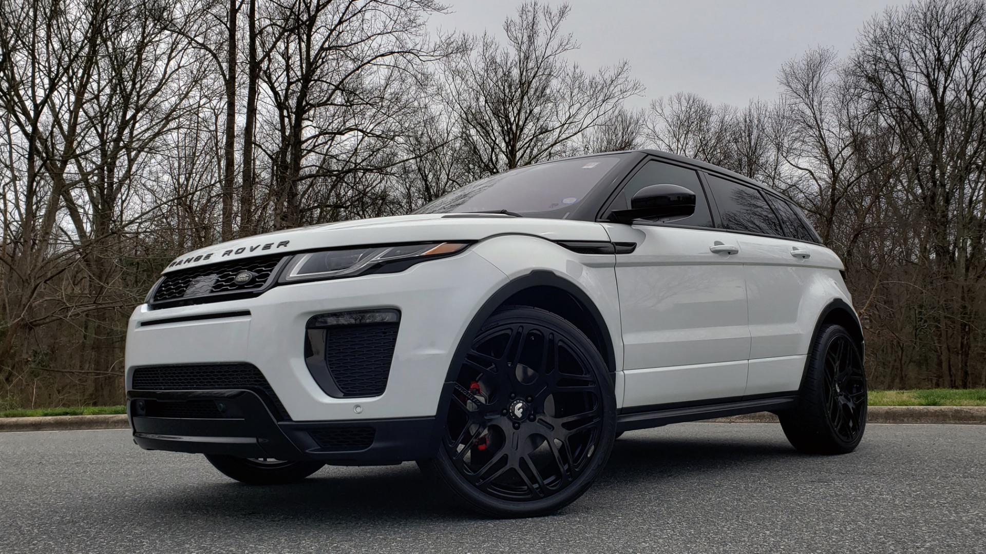 Used 2016 Land Rover RANGE ROVER EVOQUE HSE DYNAMIC / AWD / NAV / PANO-ROOF / REARVIEW / 22-IN WHEELS for sale Sold at Formula Imports in Charlotte NC 28227 2