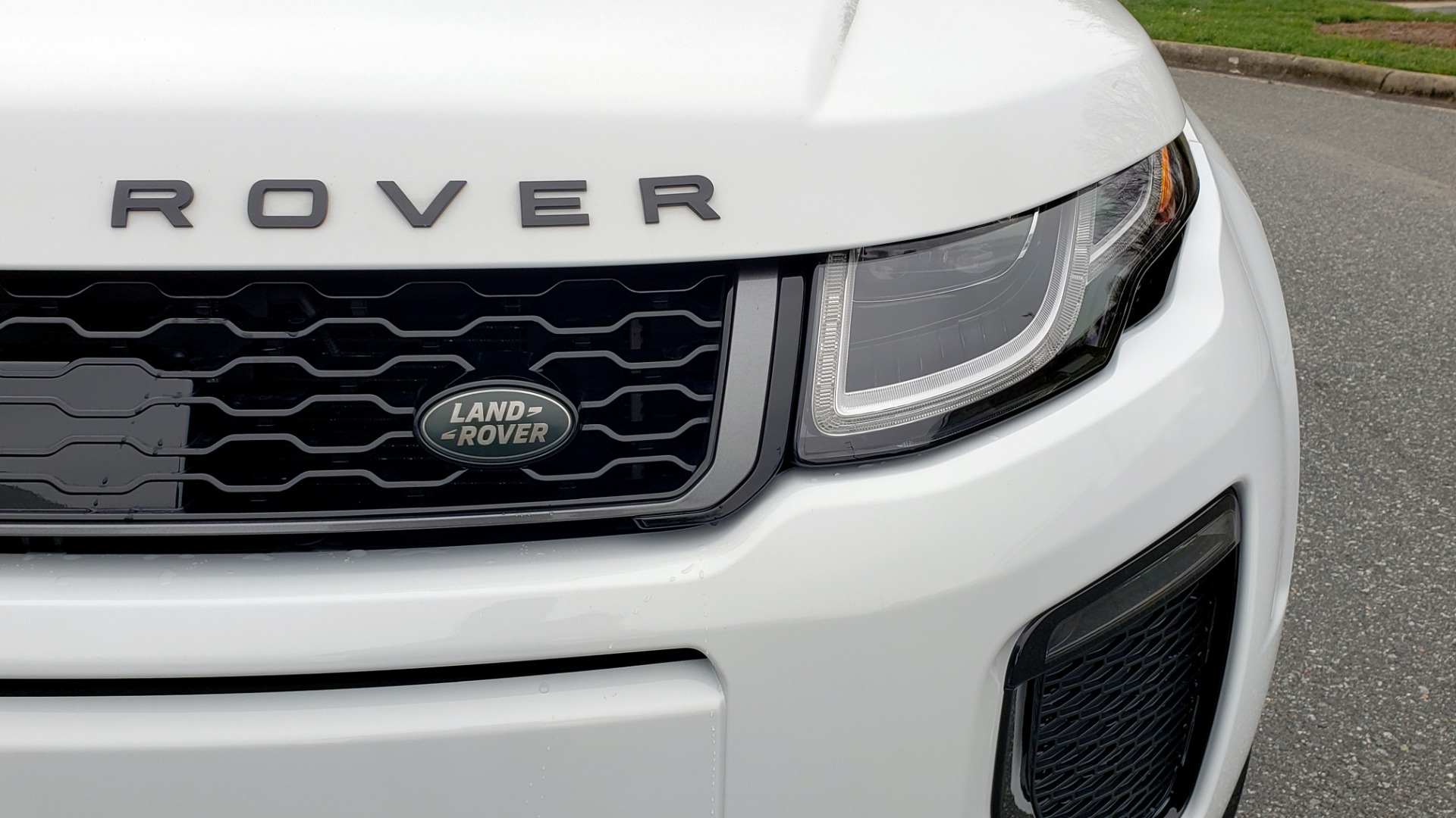 Used 2016 Land Rover RANGE ROVER EVOQUE HSE DYNAMIC / AWD / NAV / PANO-ROOF / REARVIEW / 22-IN WHEELS for sale Sold at Formula Imports in Charlotte NC 28227 25