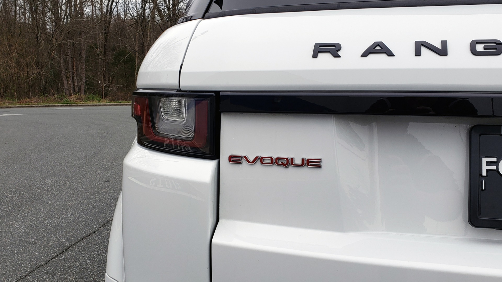 Used 2016 Land Rover RANGE ROVER EVOQUE HSE DYNAMIC / AWD / NAV / PANO-ROOF / REARVIEW / 22-IN WHEELS for sale Sold at Formula Imports in Charlotte NC 28227 33