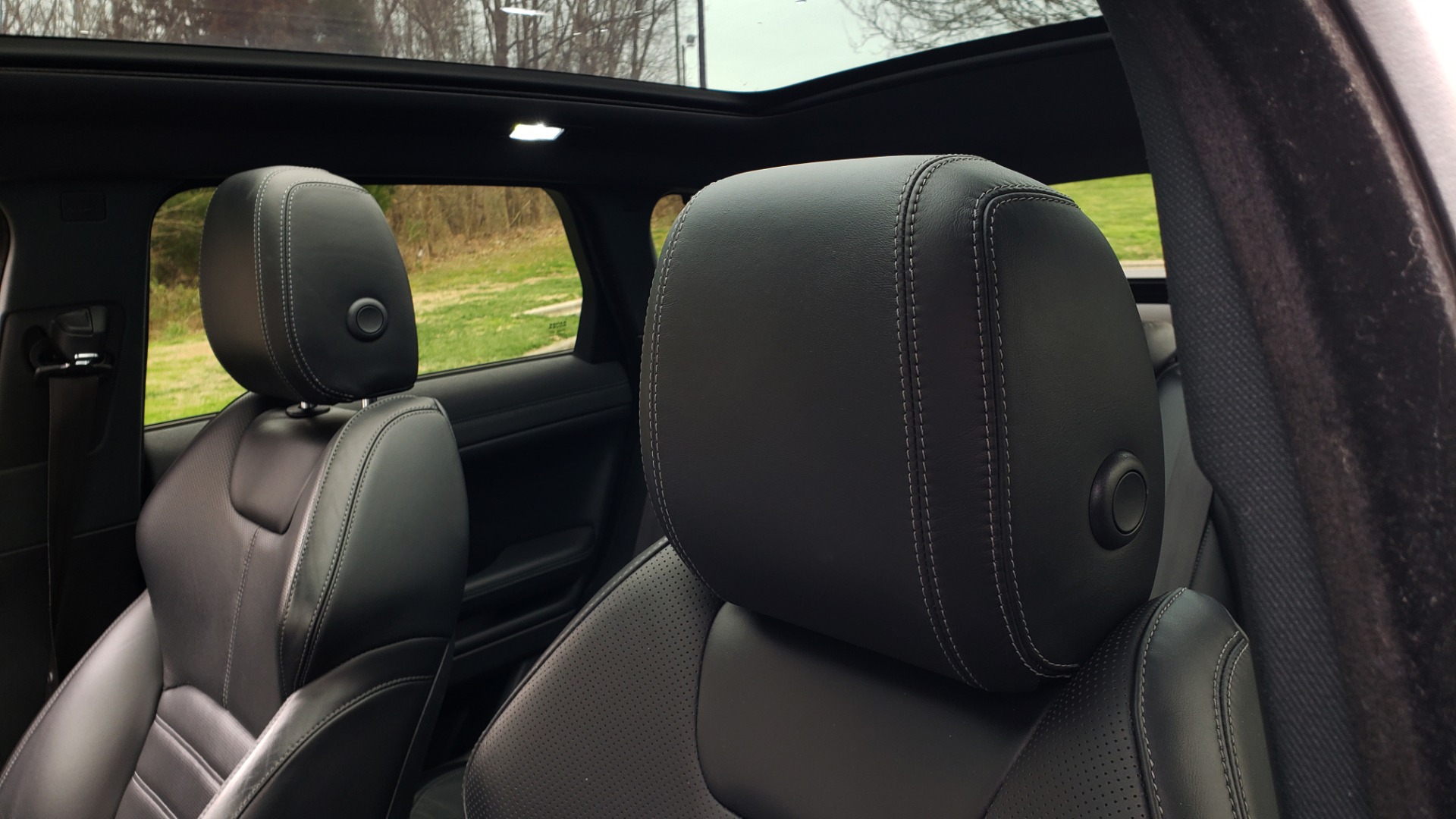 Used 2016 Land Rover RANGE ROVER EVOQUE HSE DYNAMIC / AWD / NAV / PANO-ROOF / REARVIEW / 22-IN WHEELS for sale Sold at Formula Imports in Charlotte NC 28227 41