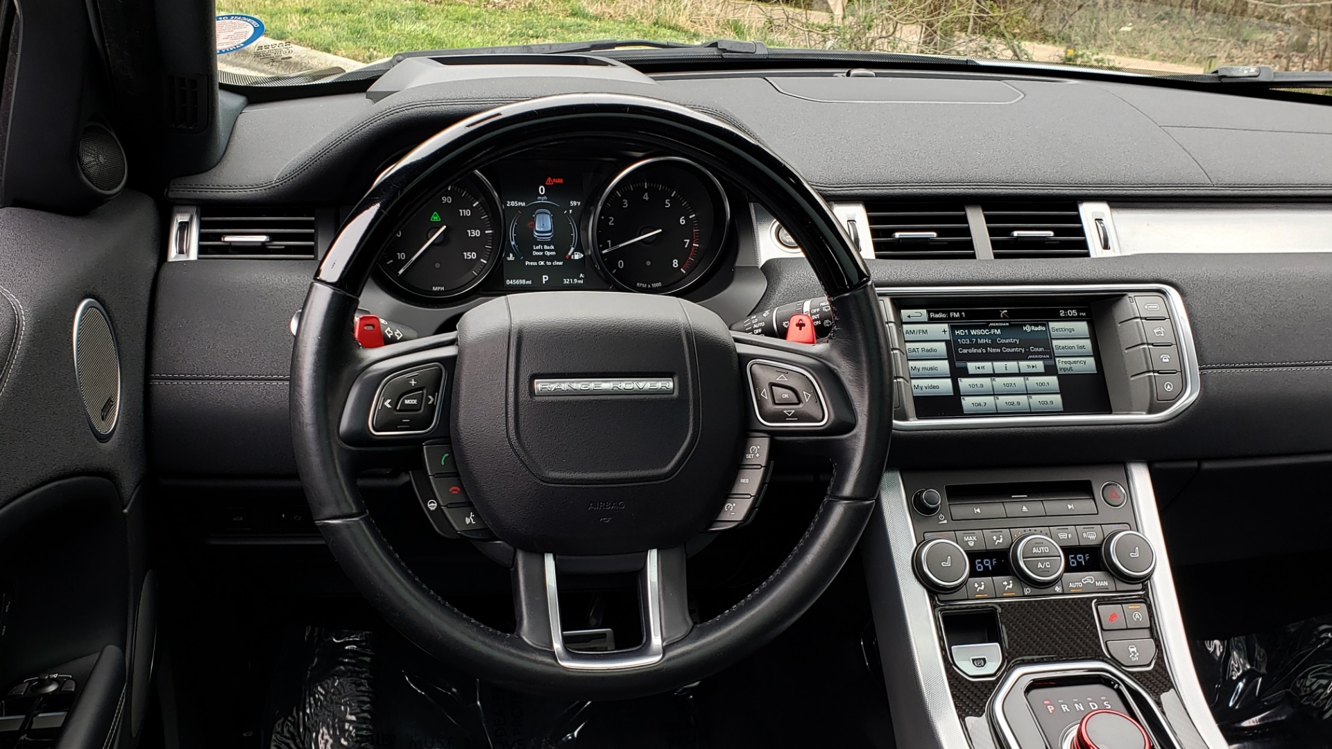 Used 2016 Land Rover RANGE ROVER EVOQUE HSE DYNAMIC / AWD / NAV / PANO-ROOF / REARVIEW / 22-IN WHEELS for sale Sold at Formula Imports in Charlotte NC 28227 43