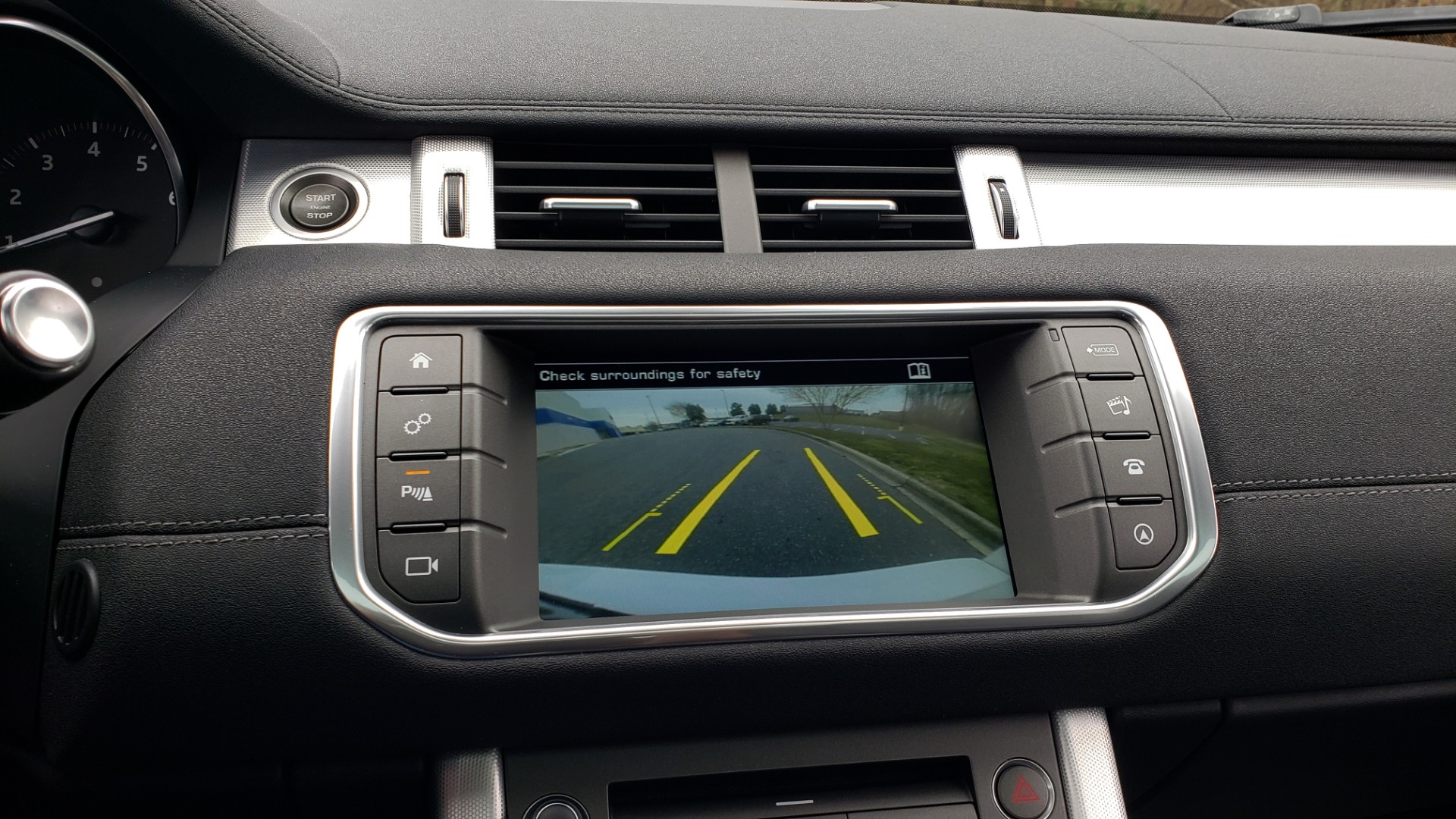 Used 2016 Land Rover RANGE ROVER EVOQUE HSE DYNAMIC / AWD / NAV / PANO-ROOF / REARVIEW / 22-IN WHEELS for sale Sold at Formula Imports in Charlotte NC 28227 50