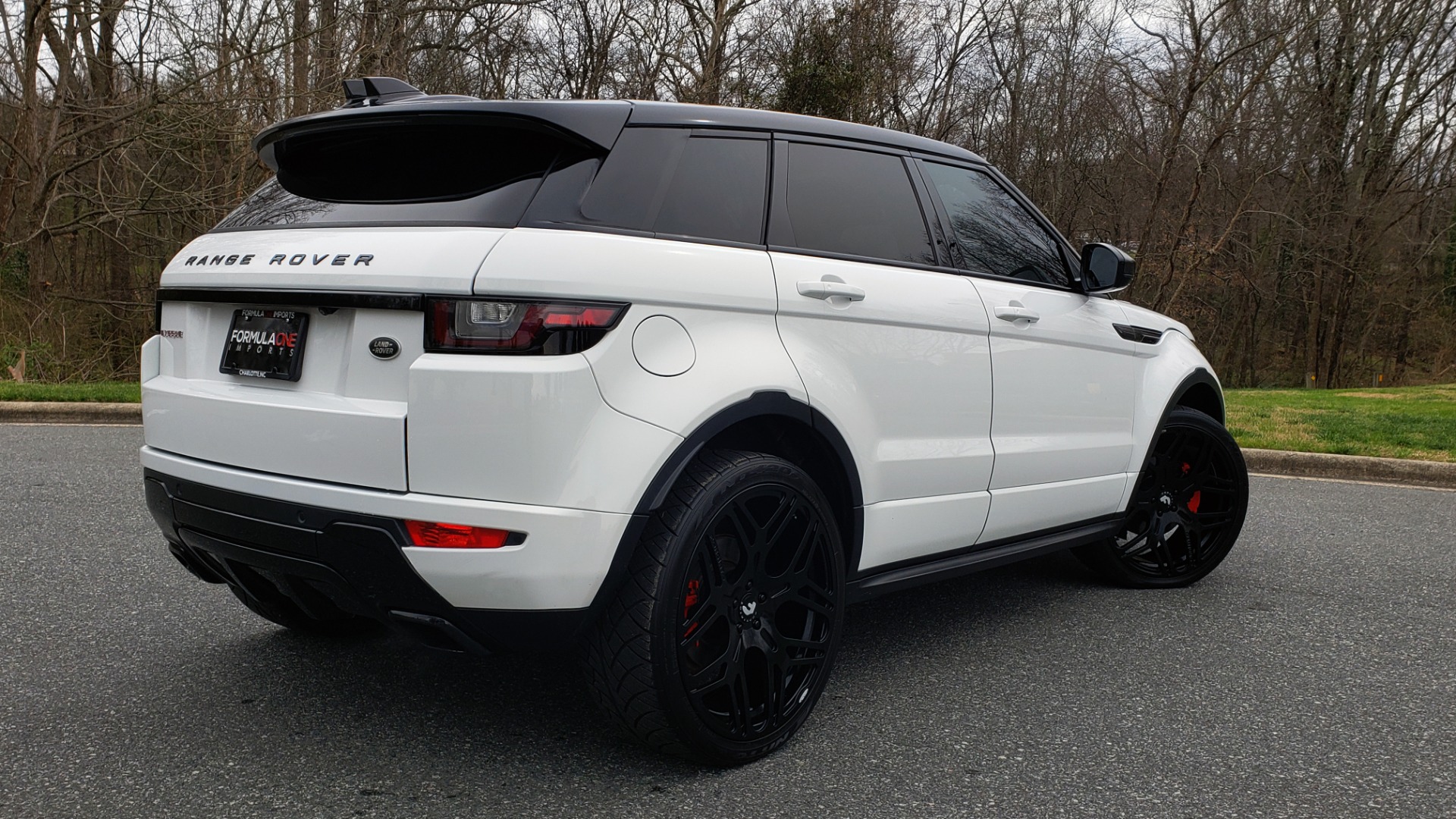 Used 2016 Land Rover RANGE ROVER EVOQUE HSE DYNAMIC / AWD / NAV / PANO-ROOF / REARVIEW / 22-IN WHEELS for sale Sold at Formula Imports in Charlotte NC 28227 7