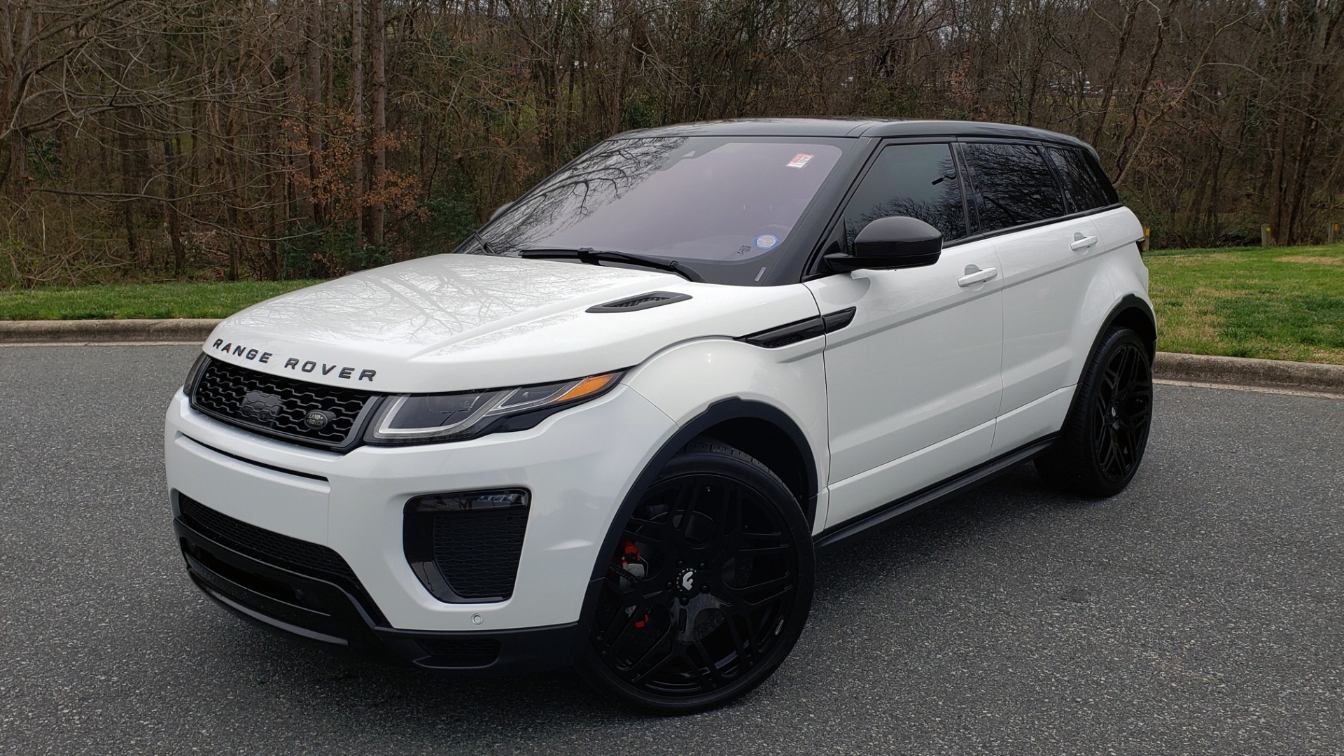 Used 2016 Land Rover RANGE ROVER EVOQUE HSE DYNAMIC / AWD / NAV / PANO-ROOF / REARVIEW / 22-IN WHEELS for sale Sold at Formula Imports in Charlotte NC 28227 1