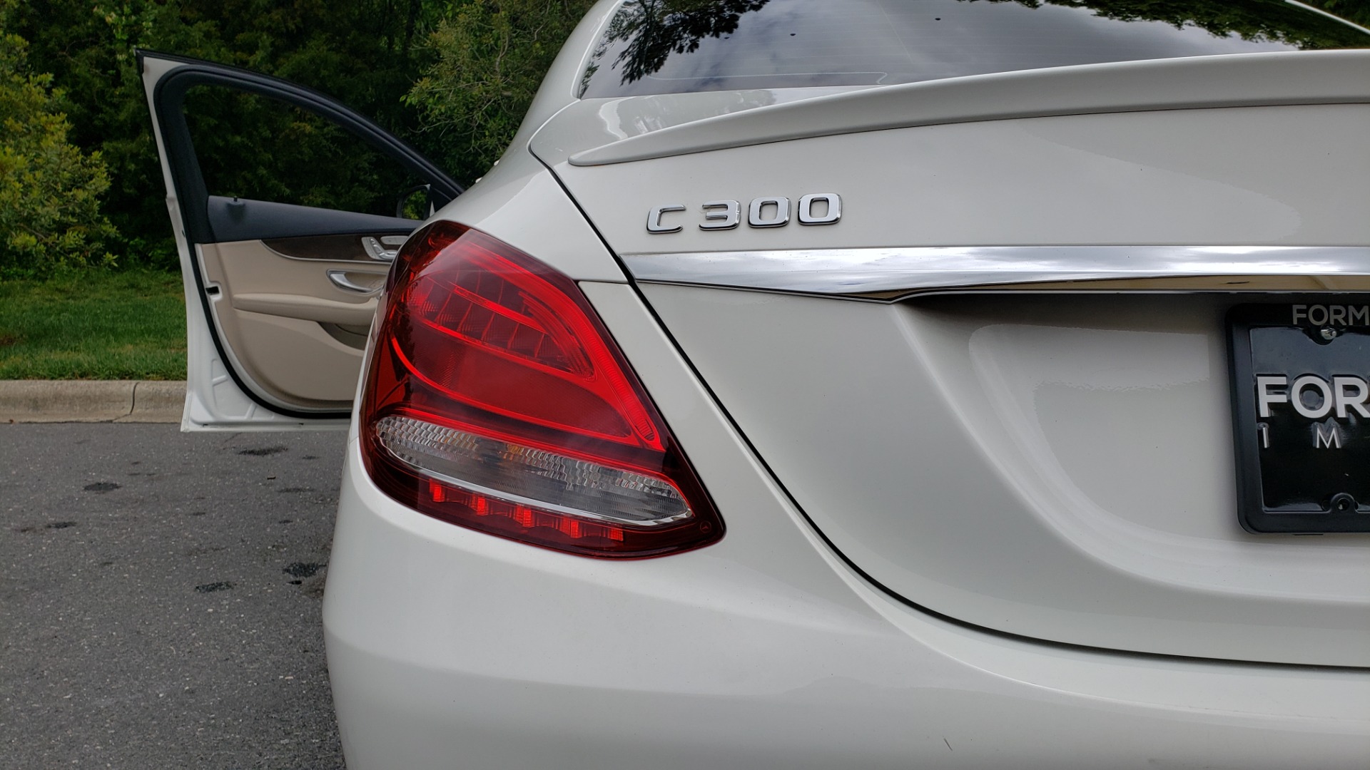 Used 2017 Mercedes-Benz C-Class C 300 PREMIUM / NAV / PANO-ROOF / HTD STS / REARVIEW for sale Sold at Formula Imports in Charlotte NC 28227 25