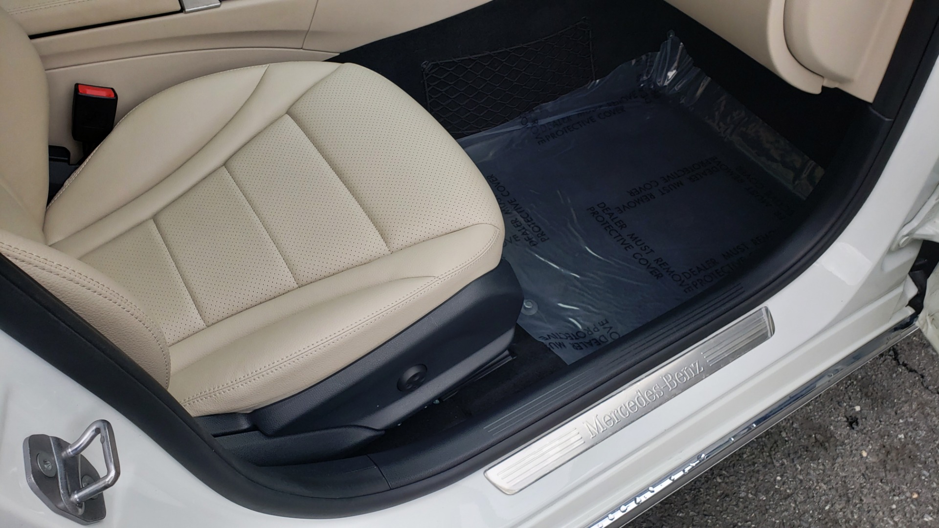 Used 2017 Mercedes-Benz C-Class C 300 PREMIUM / NAV / PANO-ROOF / HTD STS / REARVIEW for sale Sold at Formula Imports in Charlotte NC 28227 59