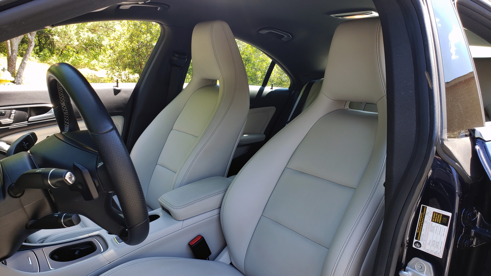 Used 2017 Mercedes-Benz CLA 250 COUPE / NAV / 8IN COLOR DISPLAY / APPLE CAR PLAY / ANDROID AUTO for sale Sold at Formula Imports in Charlotte NC 28227 29