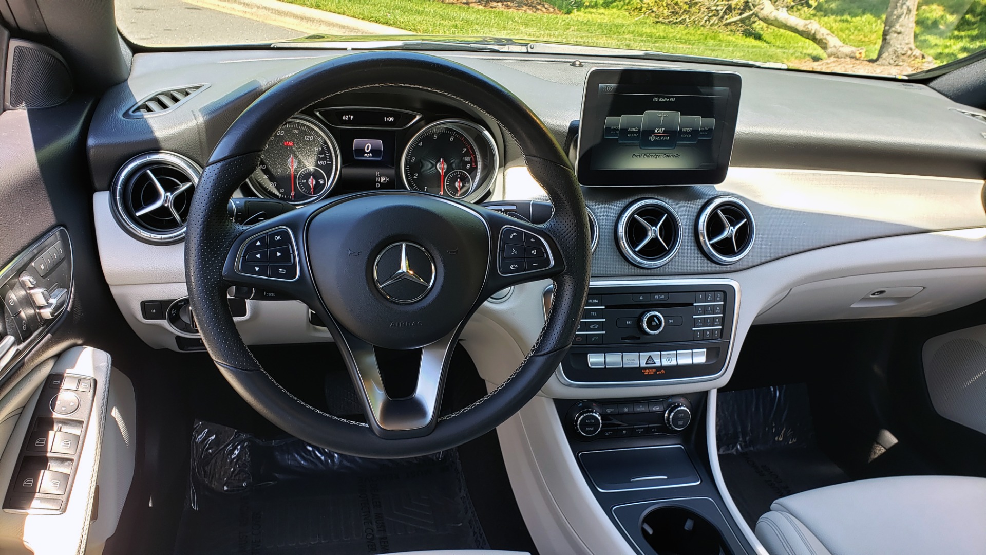 Used 2017 Mercedes-Benz CLA 250 COUPE / NAV / 8IN COLOR DISPLAY / APPLE CAR PLAY / ANDROID AUTO for sale Sold at Formula Imports in Charlotte NC 28227 31