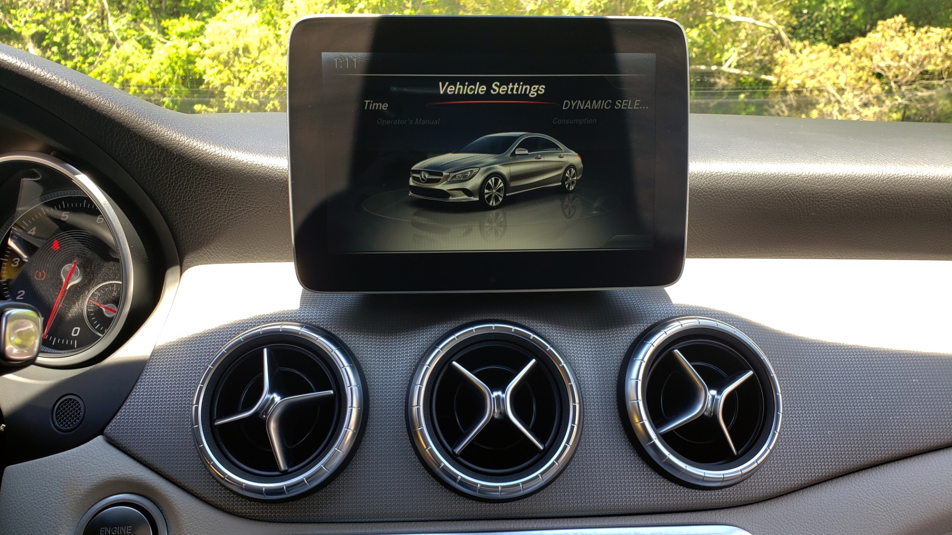 Used 2017 Mercedes-Benz CLA 250 COUPE / NAV / 8IN COLOR DISPLAY / APPLE CAR PLAY / ANDROID AUTO for sale Sold at Formula Imports in Charlotte NC 28227 37
