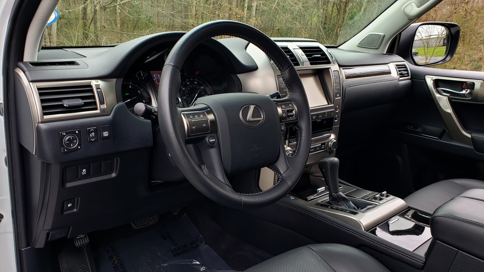 Used 2017 Lexus GX 460 4WD / NAV / VENT STS / SUNROOF / PARK ASST / BSM for sale Sold at Formula Imports in Charlotte NC 28227 41