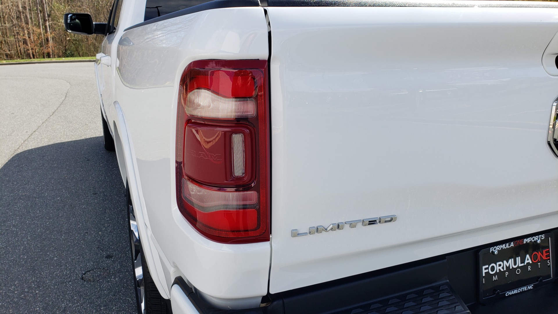 Used 2020 Ram 1500 LIMITED 4X4 / NAV / PANO-ROOF / PARK ASST / REARVIEW / HK SND for sale Sold at Formula Imports in Charlotte NC 28227 25