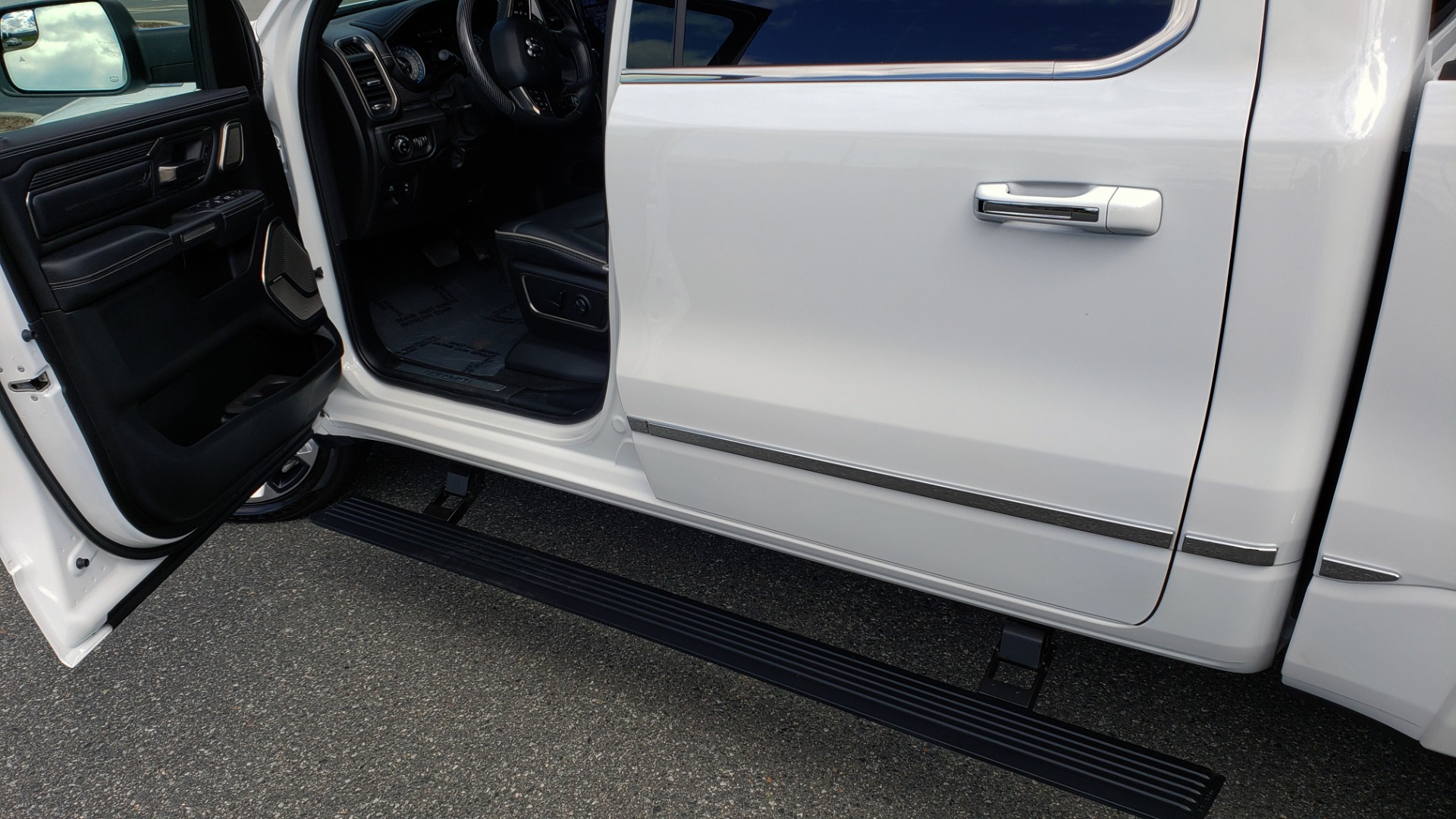 Used 2020 Ram 1500 LIMITED 4X4 / NAV / PANO-ROOF / PARK ASST / REARVIEW / HK SND for sale Sold at Formula Imports in Charlotte NC 28227 8
