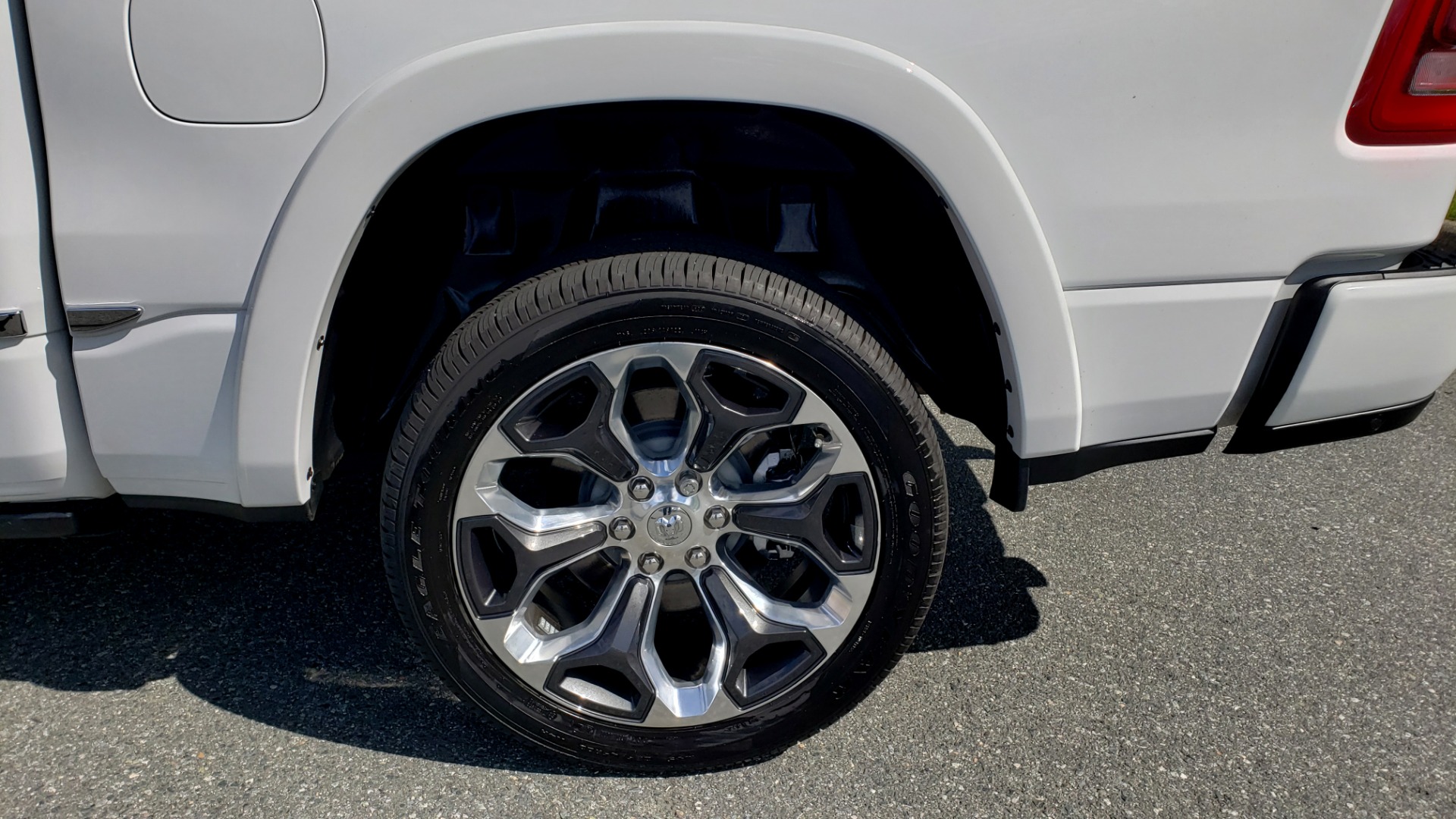 Used 2020 Ram 1500 LIMITED 4X4 / NAV / PANO-ROOF / PARK ASST / REARVIEW / HK SND for sale Sold at Formula Imports in Charlotte NC 28227 95