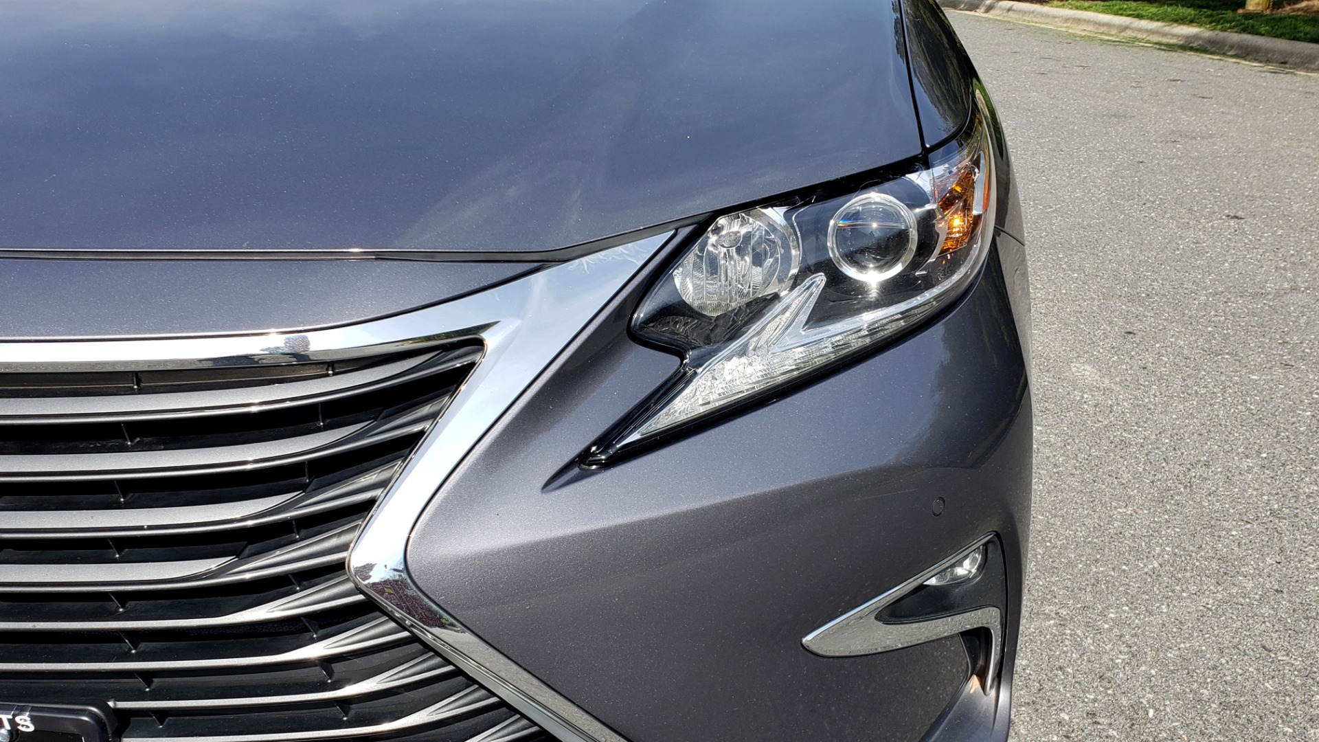 Used 2016 Lexus ES 350 4-DR PREMIUM / SUNROOF / BSM / REARVIEW / VENT STS for sale Sold at Formula Imports in Charlotte NC 28227 20