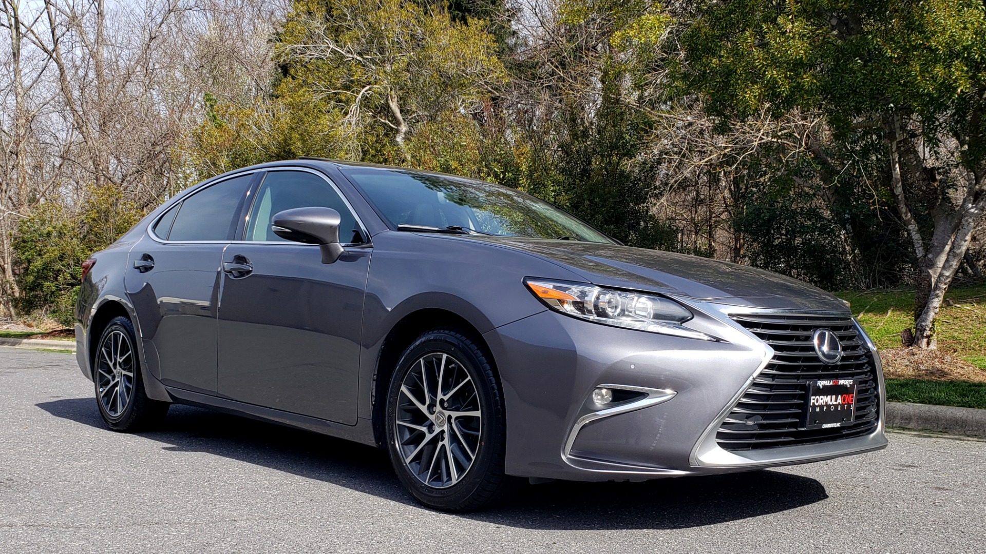 Used 2016 Lexus ES 350 4-DR PREMIUM / SUNROOF / BSM / REARVIEW / VENT STS for sale Sold at Formula Imports in Charlotte NC 28227 4