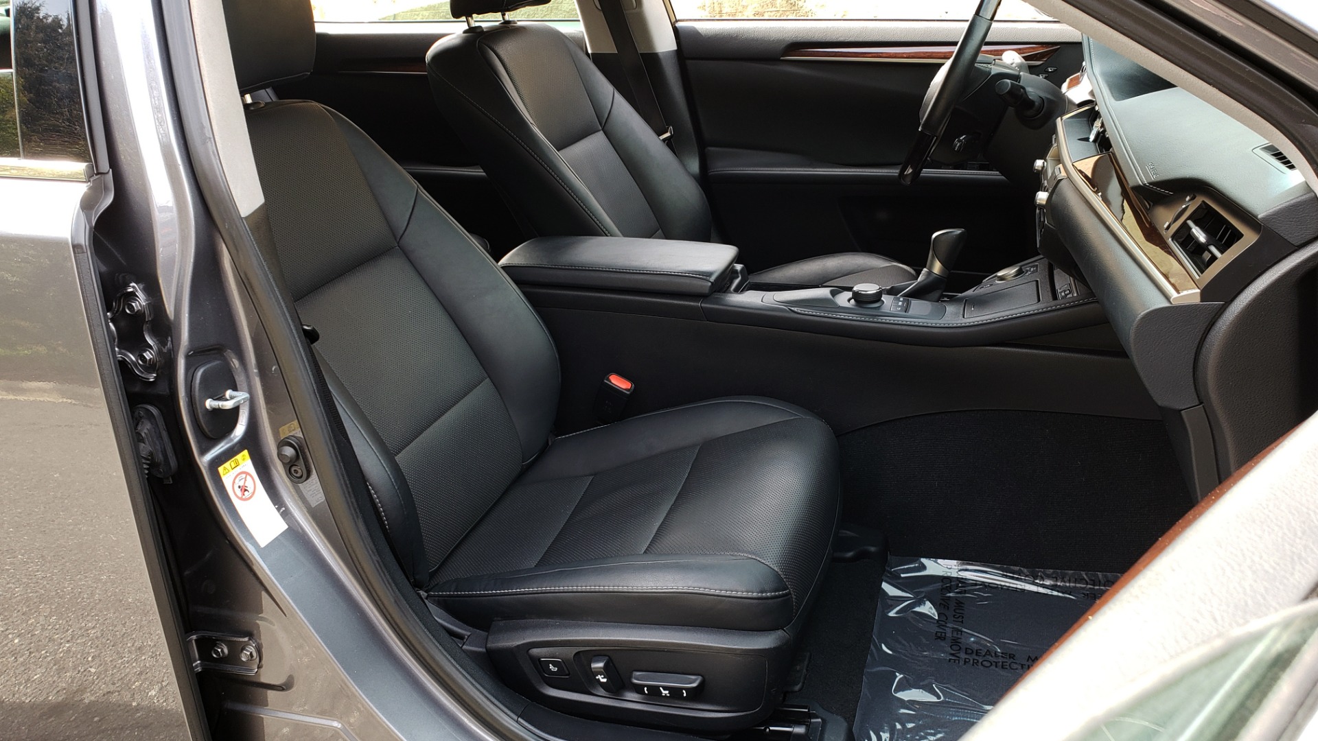 Used 2016 Lexus ES 350 4-DR PREMIUM / SUNROOF / BSM / REARVIEW / VENT STS for sale Sold at Formula Imports in Charlotte NC 28227 60