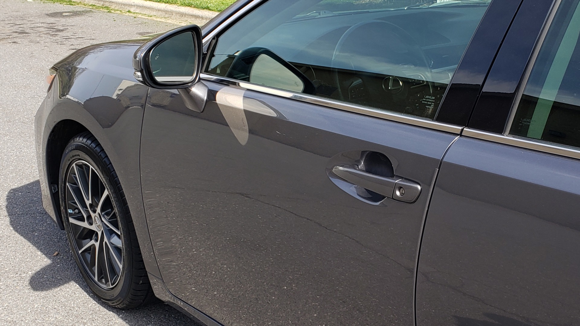 Used 2016 Lexus ES 350 4-DR PREMIUM / SUNROOF / BSM / REARVIEW / VENT STS for sale Sold at Formula Imports in Charlotte NC 28227 7