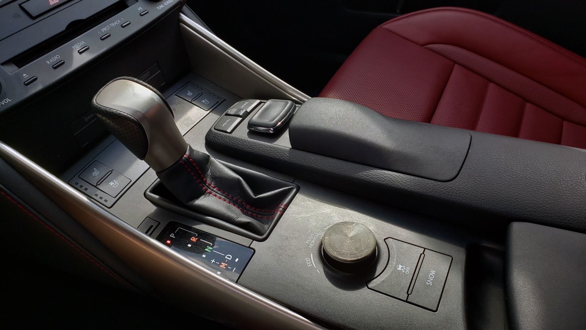 Used 2016 Lexus IS 350 F-SPORT / NAV / BSM / SUNROOF / REARVIEW / VENT SEATS for sale Sold at Formula Imports in Charlotte NC 28227 44