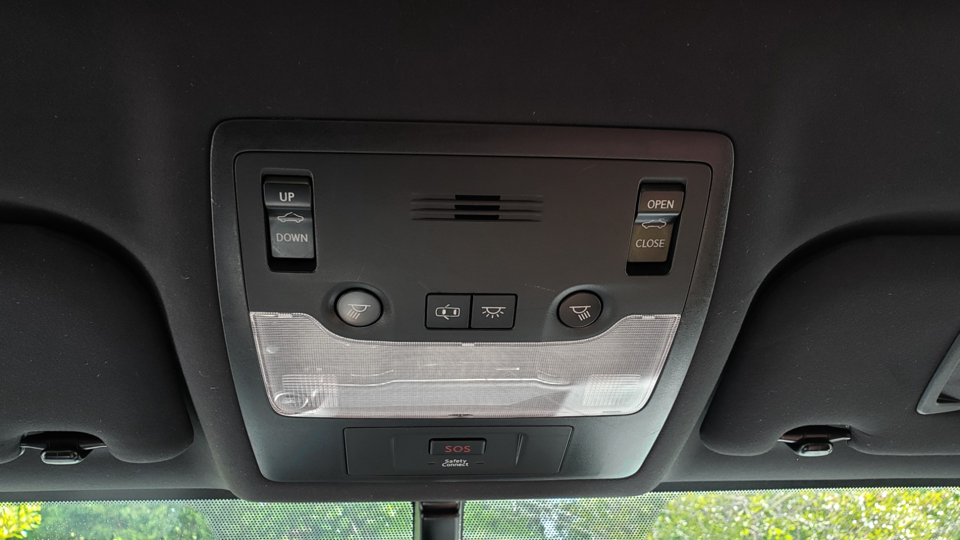 Used 2016 Lexus IS 350 F-SPORT / NAV / BSM / SUNROOF / REARVIEW / VENT SEATS for sale Sold at Formula Imports in Charlotte NC 28227 50