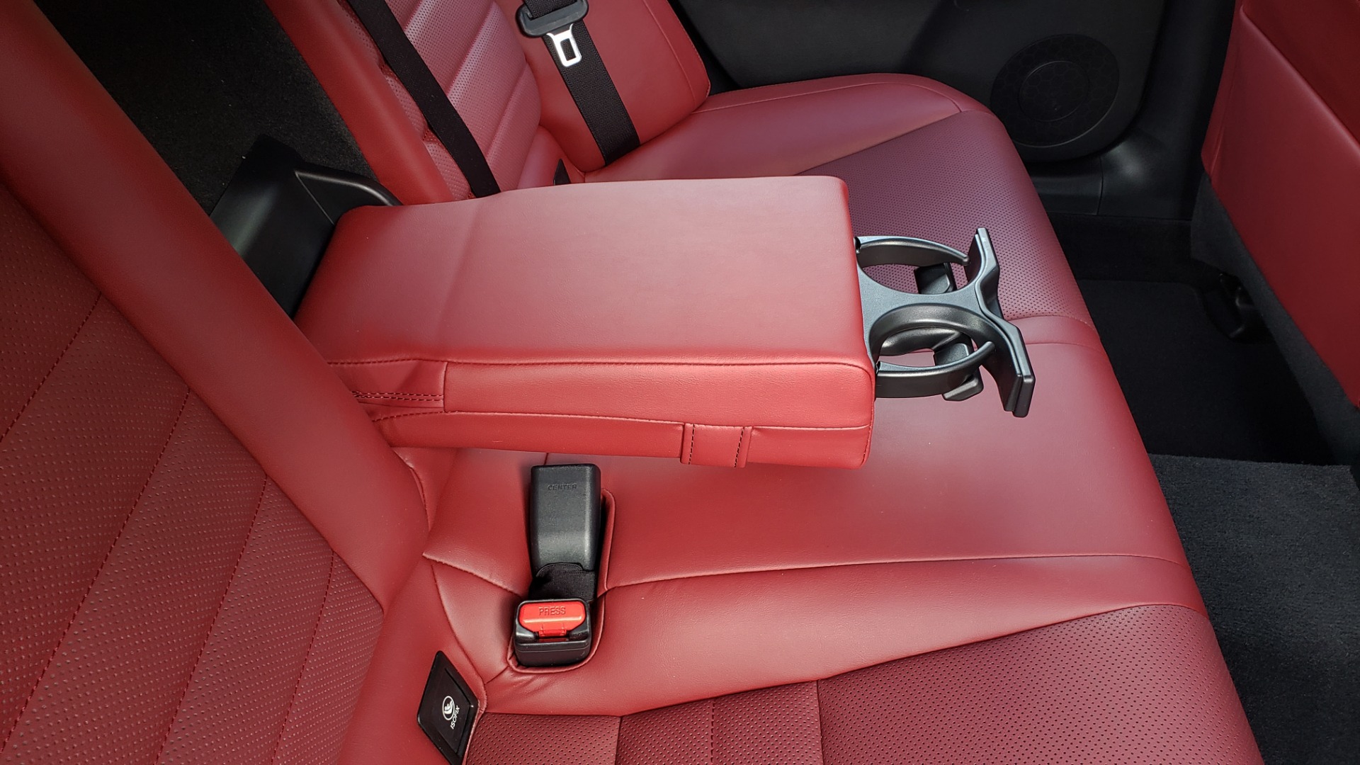Used 2016 Lexus IS 350 F-SPORT / NAV / BSM / SUNROOF / REARVIEW / VENT SEATS for sale Sold at Formula Imports in Charlotte NC 28227 70