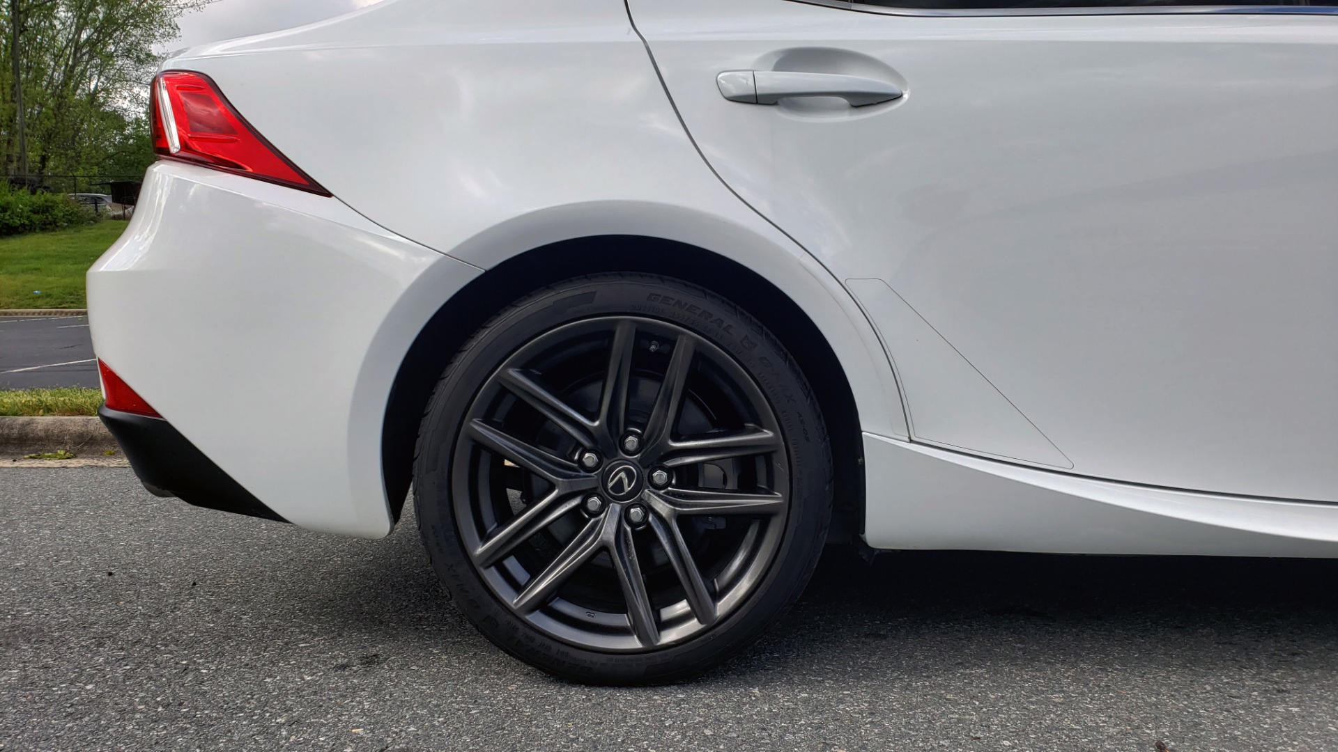 Used 2016 Lexus IS 350 F-SPORT / NAV / BSM / SUNROOF / REARVIEW / VENT SEATS for sale Sold at Formula Imports in Charlotte NC 28227 78