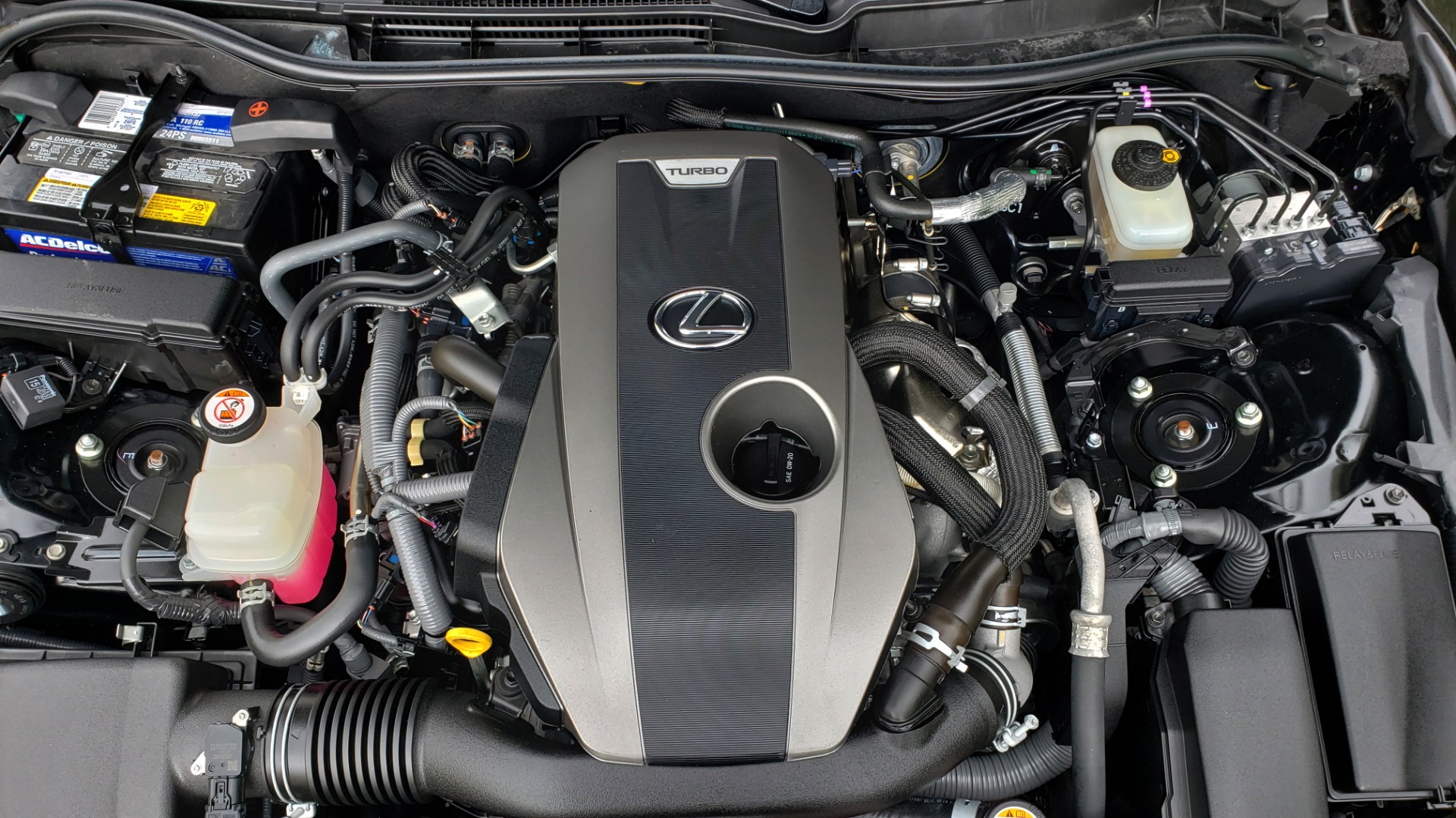 Used 2017 Lexus IS 200T F-SPORT / SUNROOF / REARVIEW / VENT SEATS for sale Sold at Formula Imports in Charlotte NC 28227 13