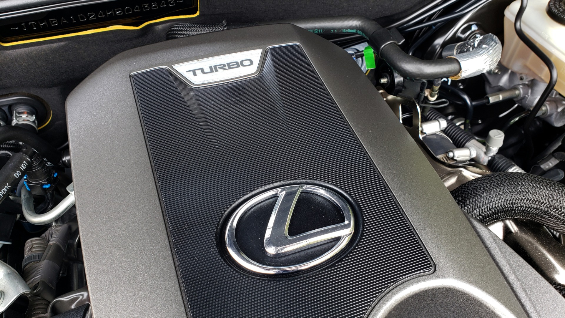 Used 2017 Lexus IS 200T F-SPORT / SUNROOF / REARVIEW / VENT SEATS for sale Sold at Formula Imports in Charlotte NC 28227 14